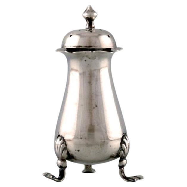 English Pepper Shaker in Silver, Late 19th C For Sale