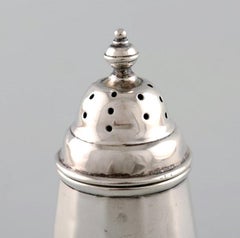 English Pepper Shaker in Silver, Late 19th Century