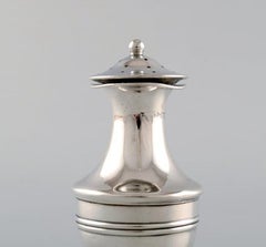 English Pepper Shaker in Silver, Late 19th Century