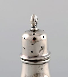 English Pepper Shaker in Silver, Late 19th Century