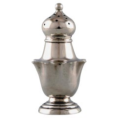Antique English Pepper Shaker in Silver, Late 19th Century