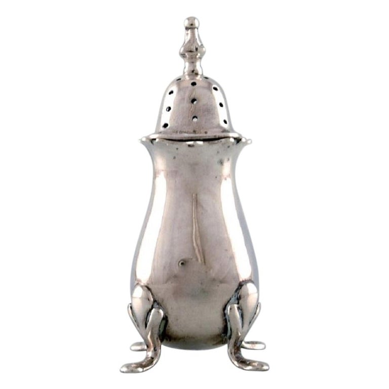 English Pepper Shaker in Silver, Late 19th Century from Large Private Collection For Sale