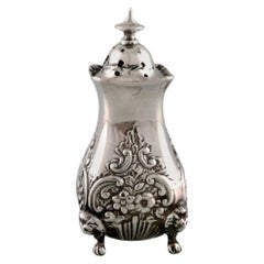 English Pepper Shaker in Silver, Late 19th Century from Large Private Collection