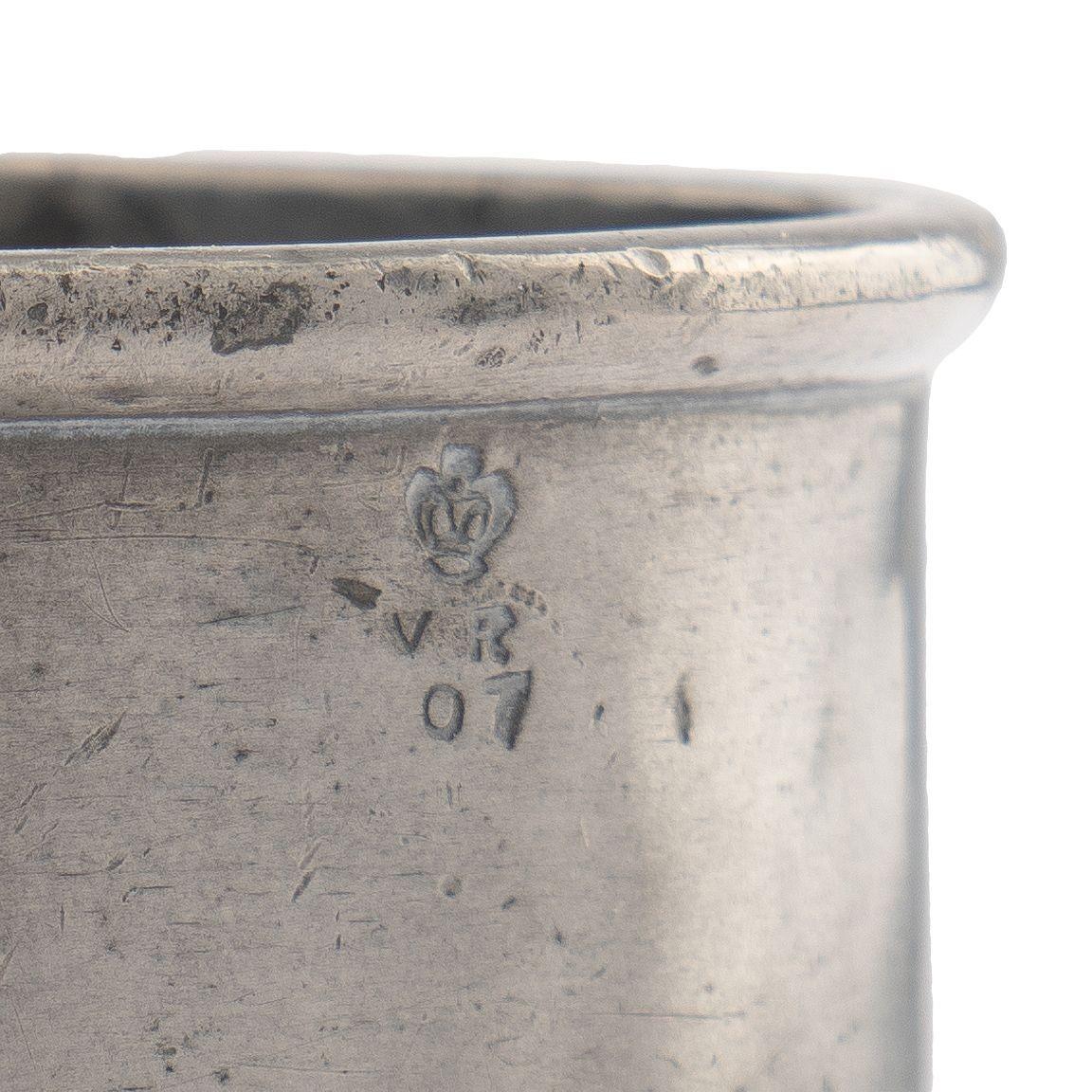 English pewter Half Pint mug, c. 1800's For Sale 6