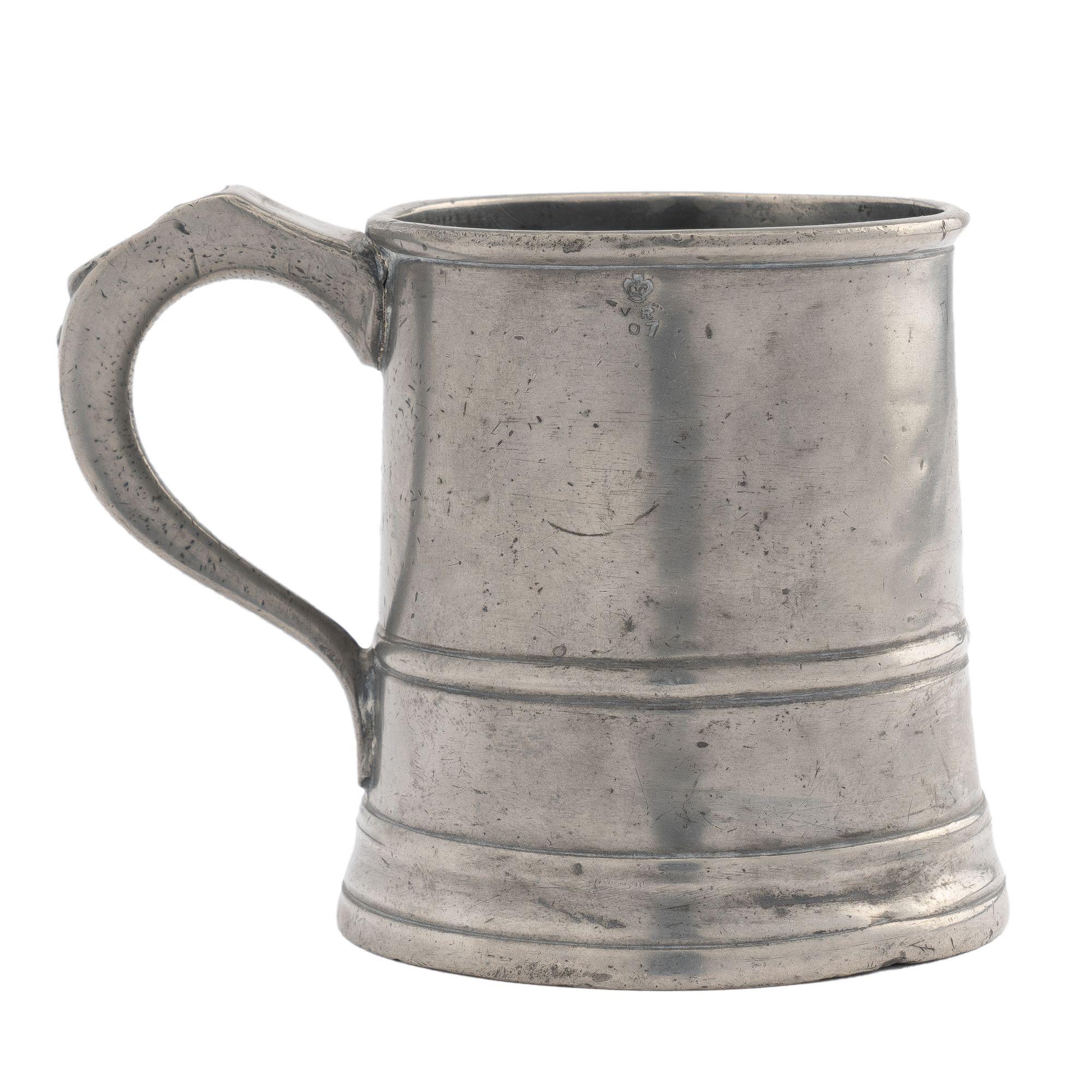 Pewter English pewter Half Pint mug, c. 1800's For Sale