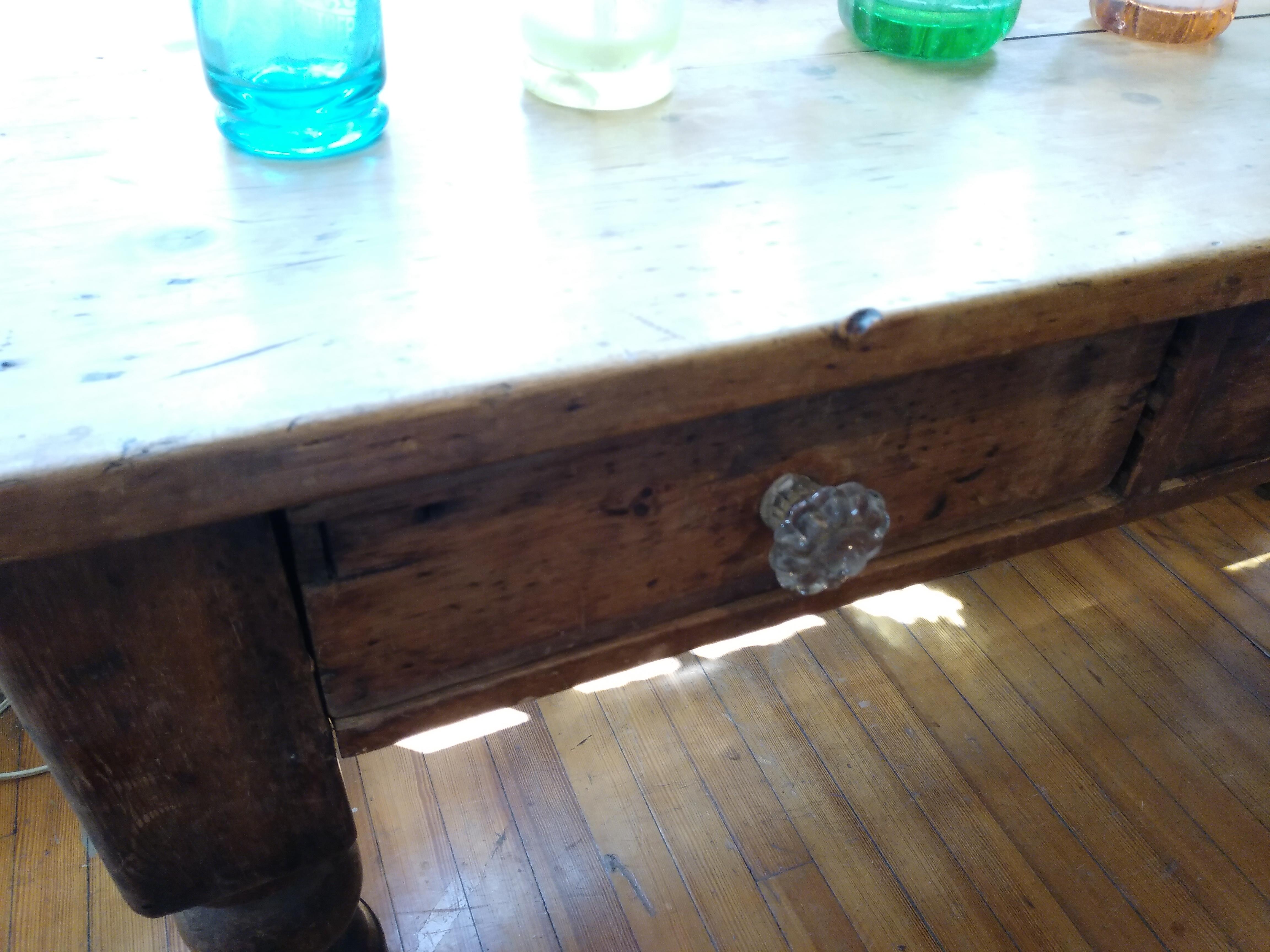 English Pine 1840 Rustic Serving Table with Original Glass Knobs In Distressed Condition In Sheffield, MA