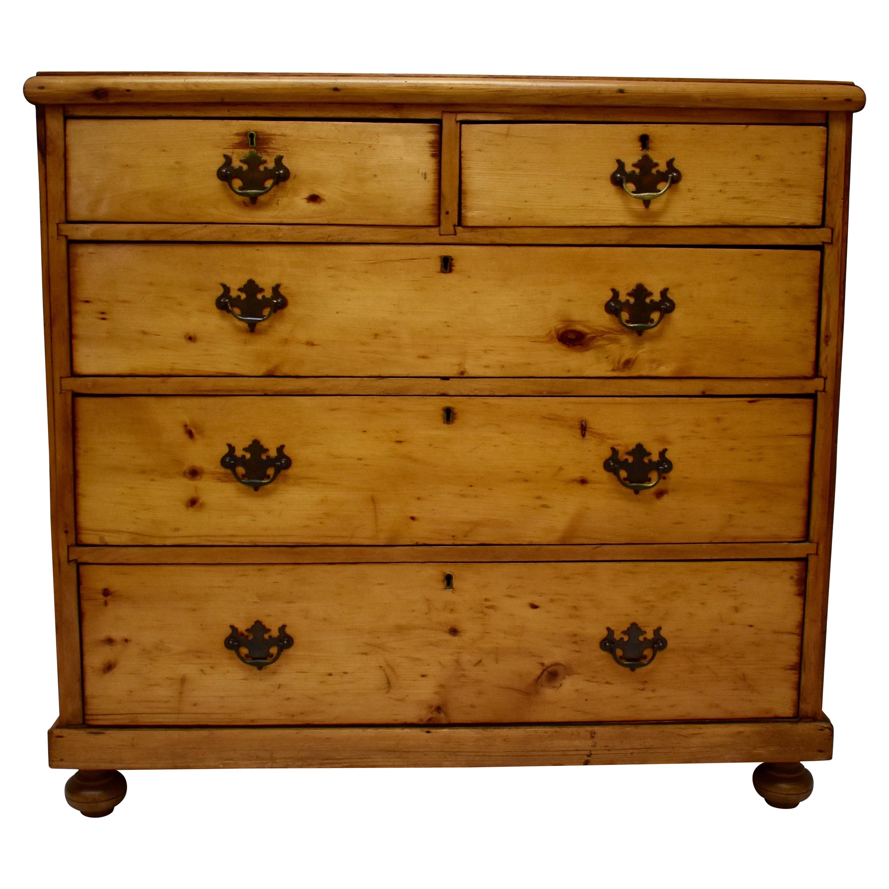English Pine Chest of Drawers at 1stDibs