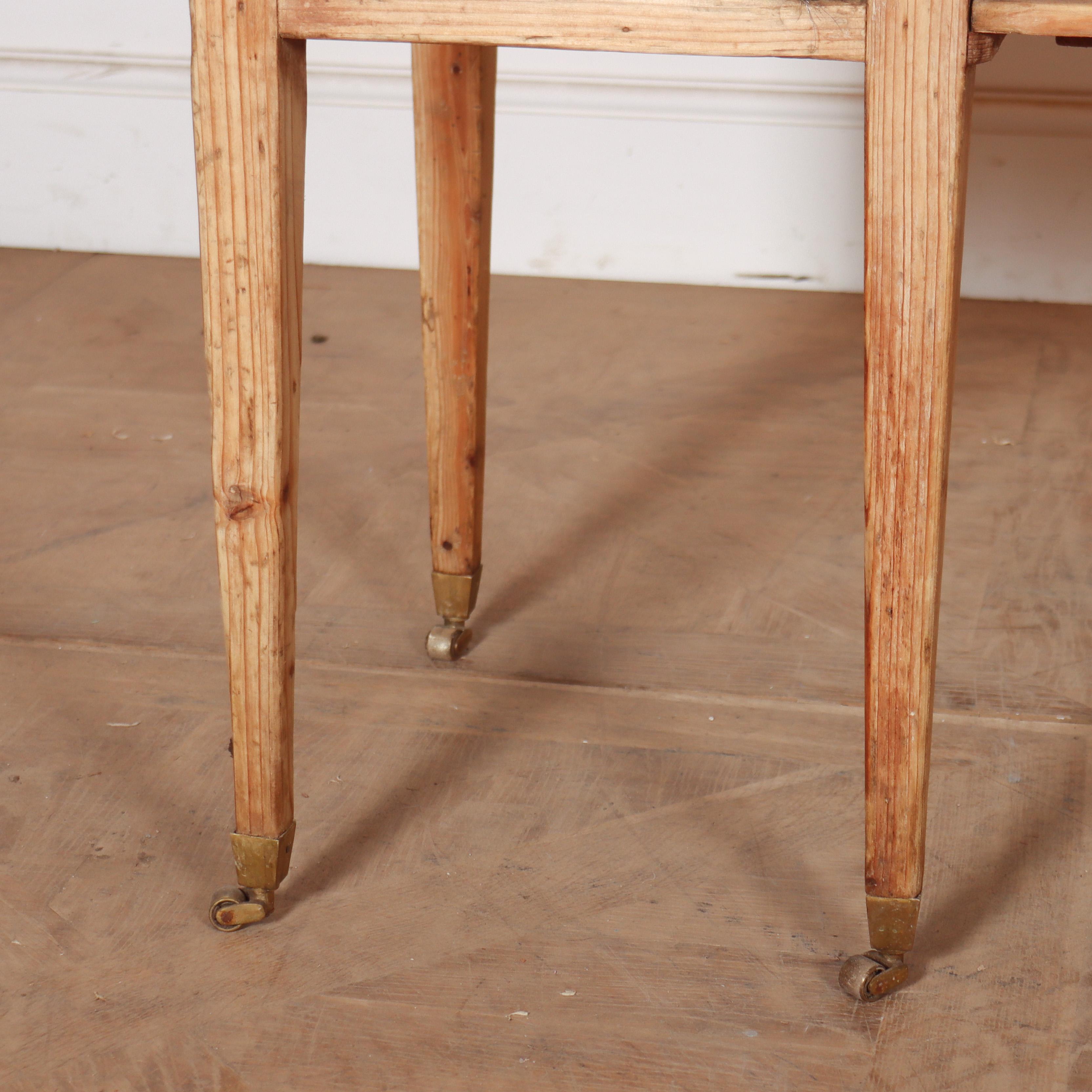 English Pine Console Table In Good Condition In Leamington Spa, Warwickshire