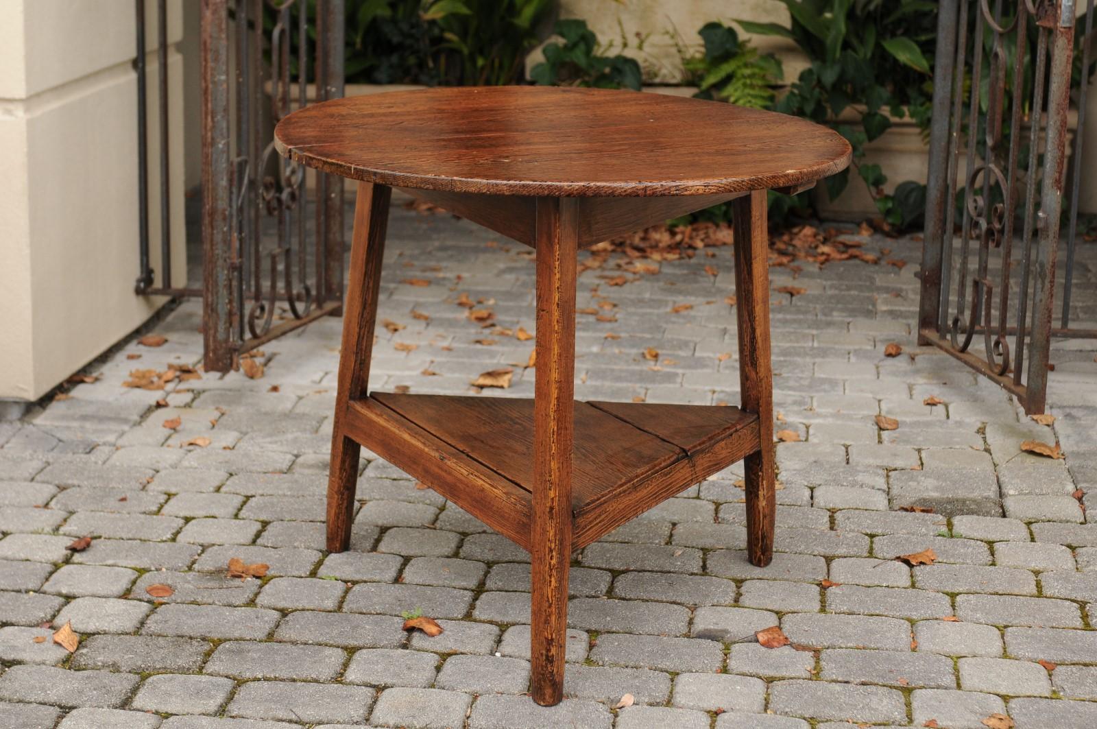 19th Century English Pine Cricket Table with Circular Top and Triangular Shelf, circa 1870