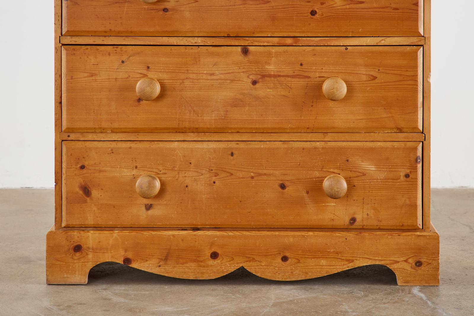 English Pine Five-Drawer Dresser or Chest of Drawers 2