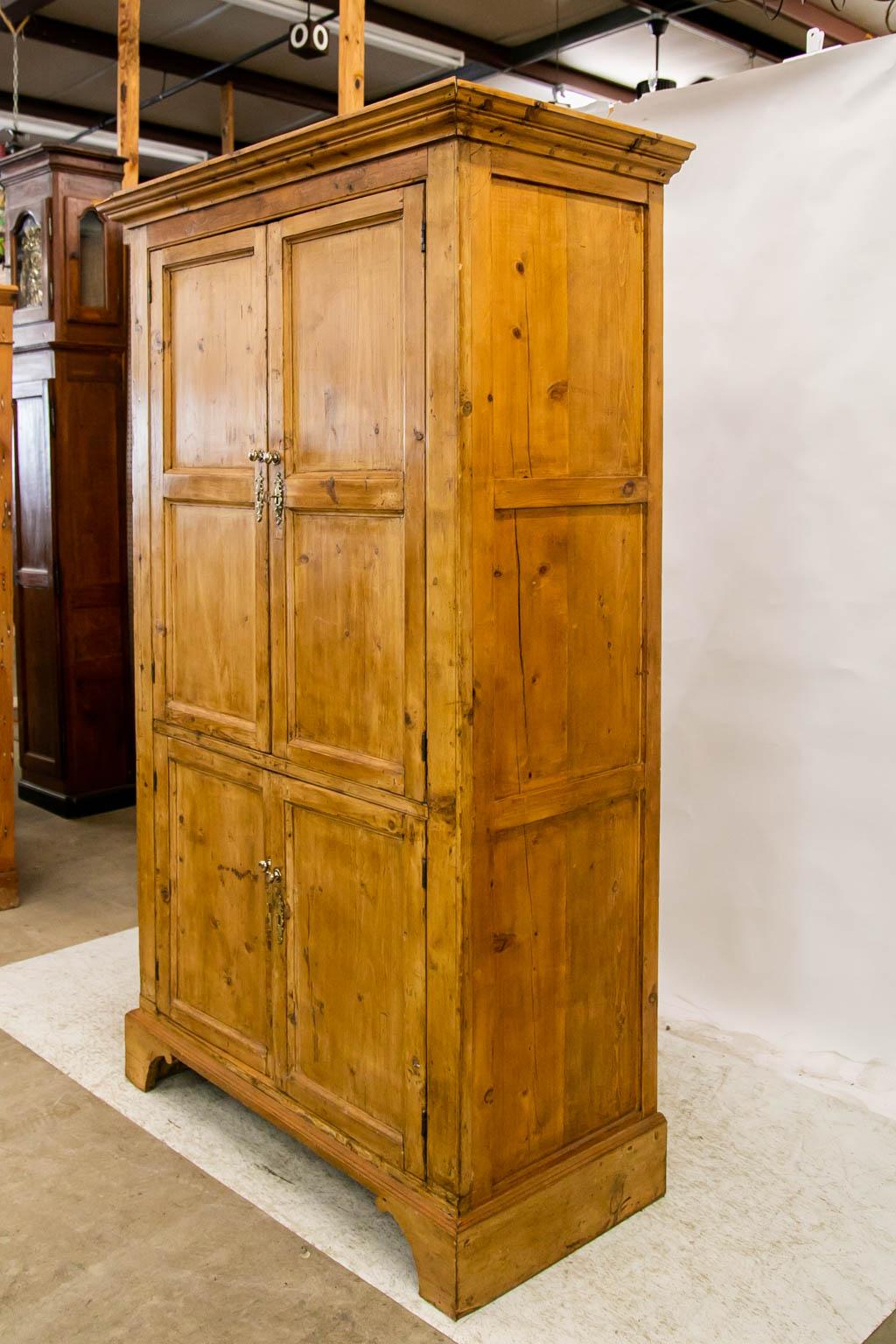 English Pine Four Door Cupboard In Good Condition For Sale In Wilson, NC