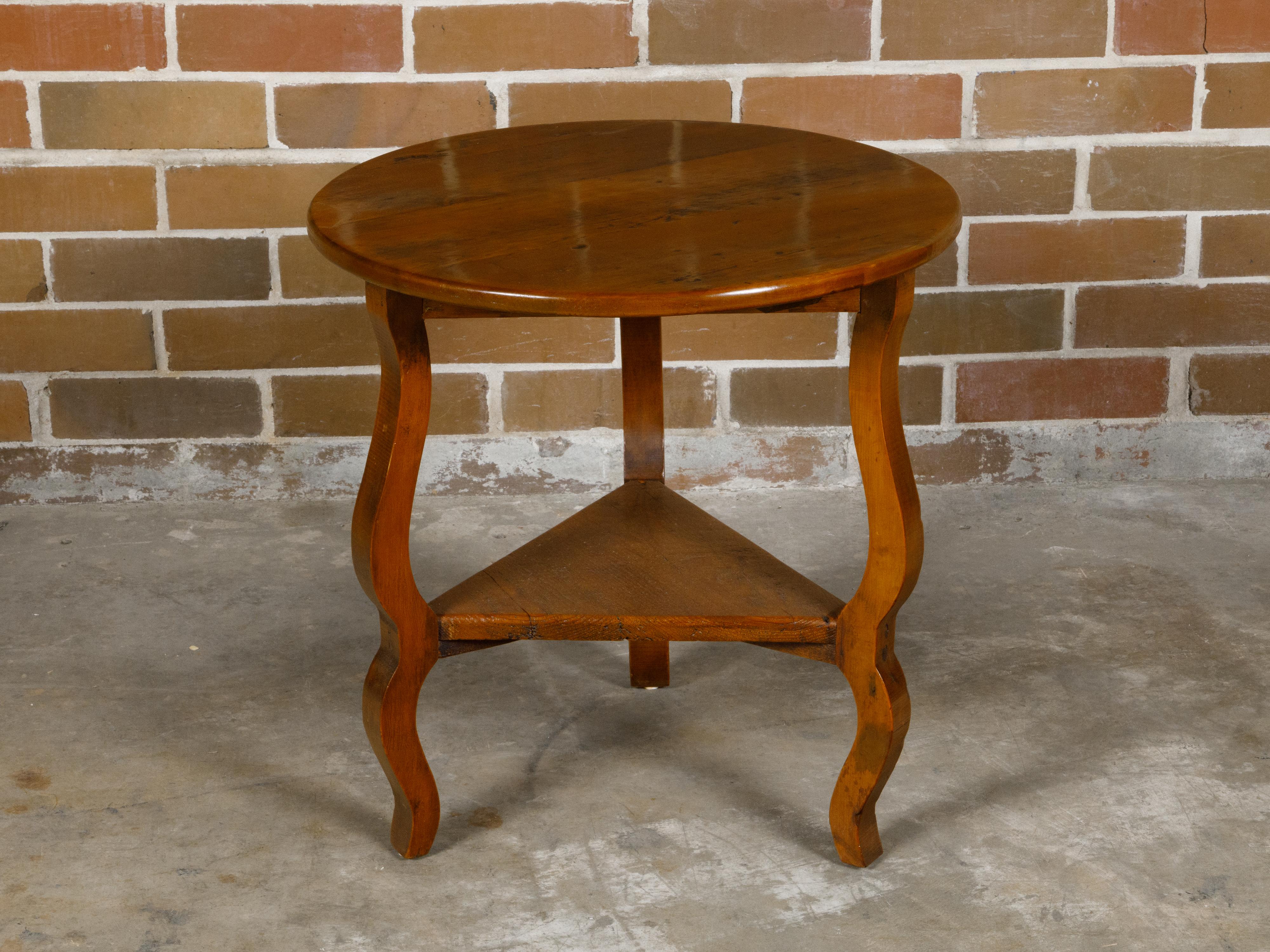 English Pine Side Table with Circular Top, Curving Legs and Triangular Shelf For Sale 4