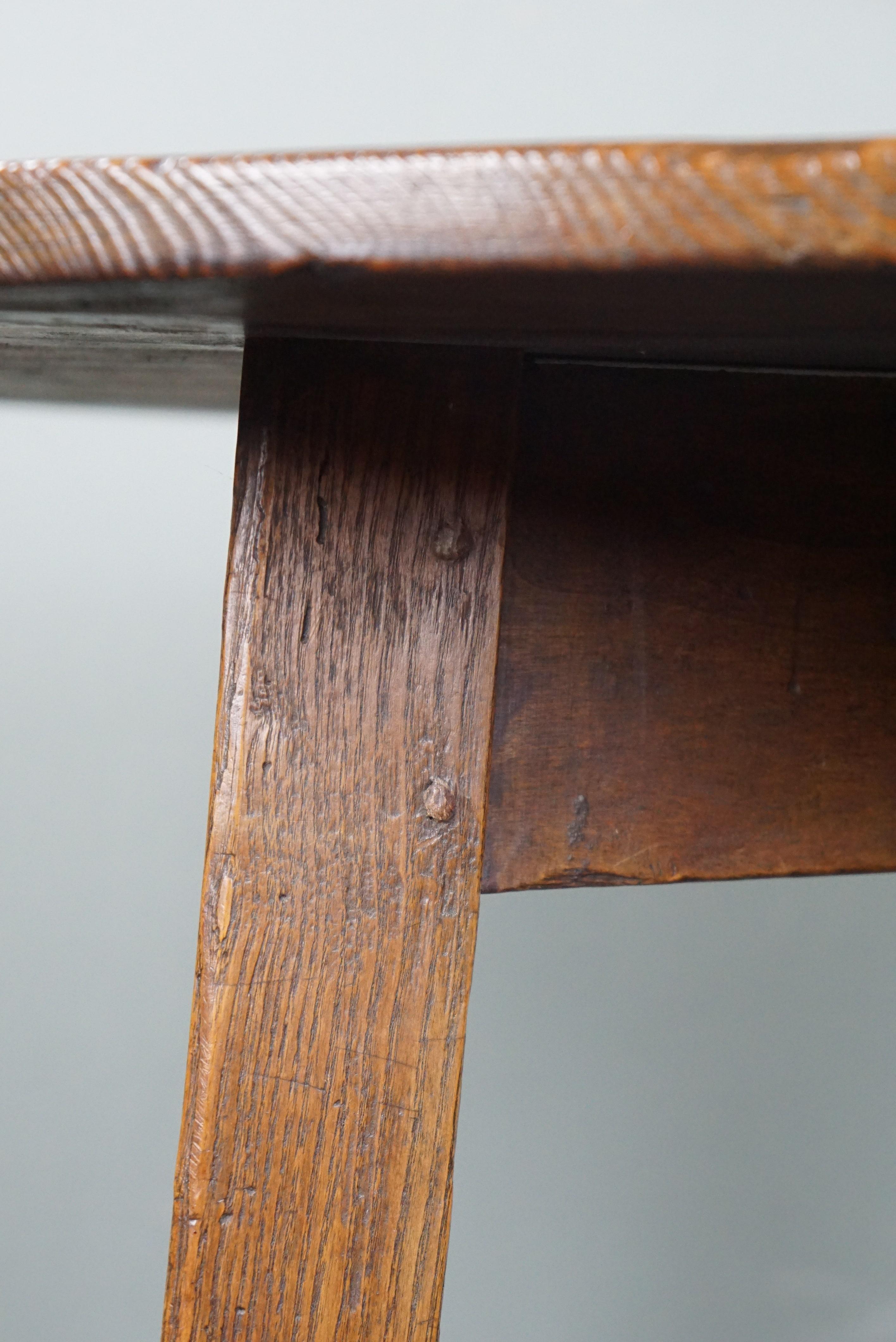Englischer Crickettisch aus Kiefernholz, spätes 18. Jahrhundert, Landhausstil im Angebot 5