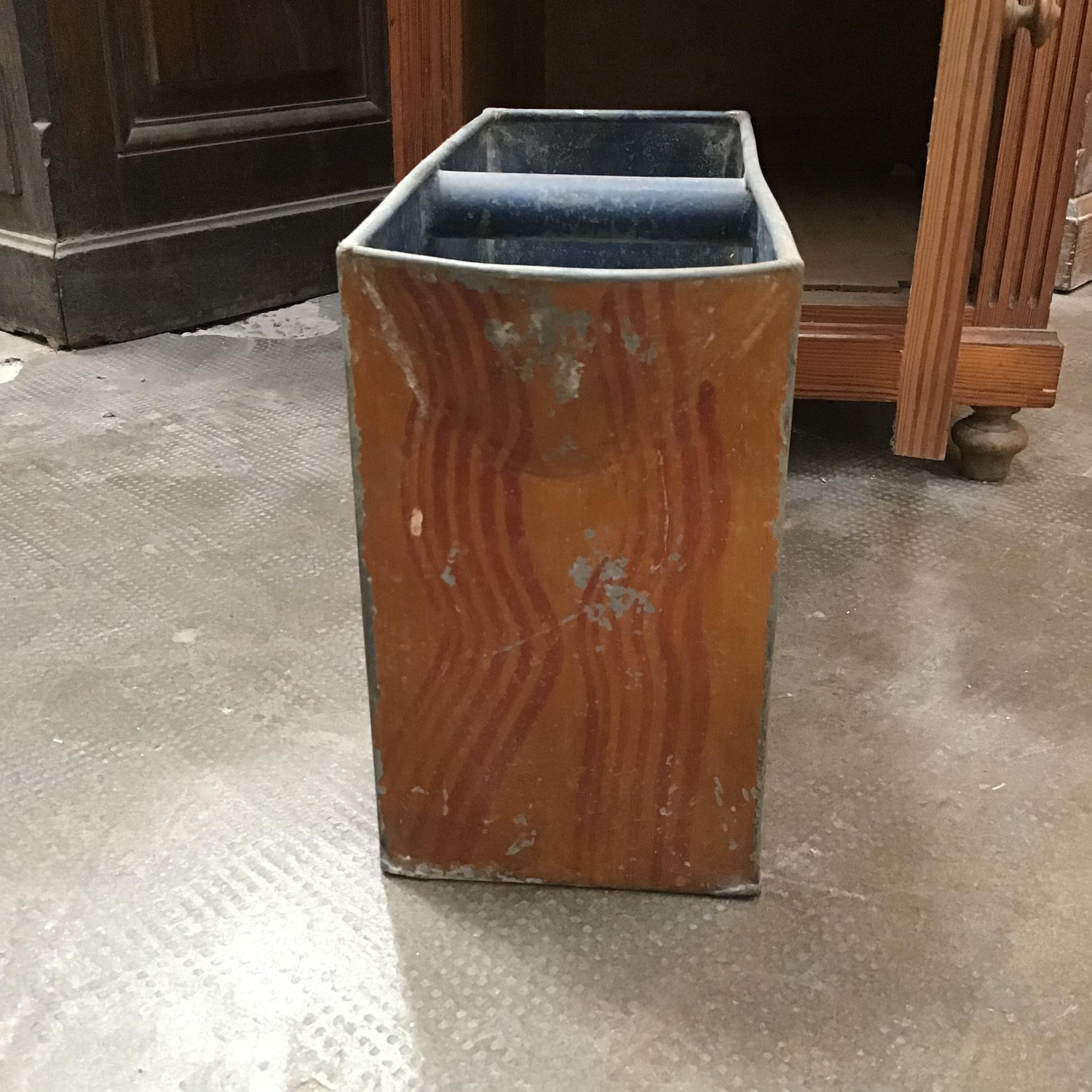 English Pitch Pine with Carrara Marble Top Sink and Water Tank from 20th Century For Sale 5