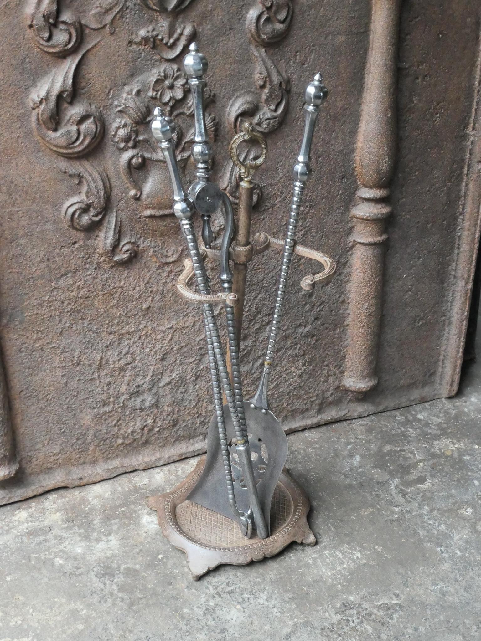 British English Polished Steel Georgian Fireplace Tool Set, 18/19th C. For Sale