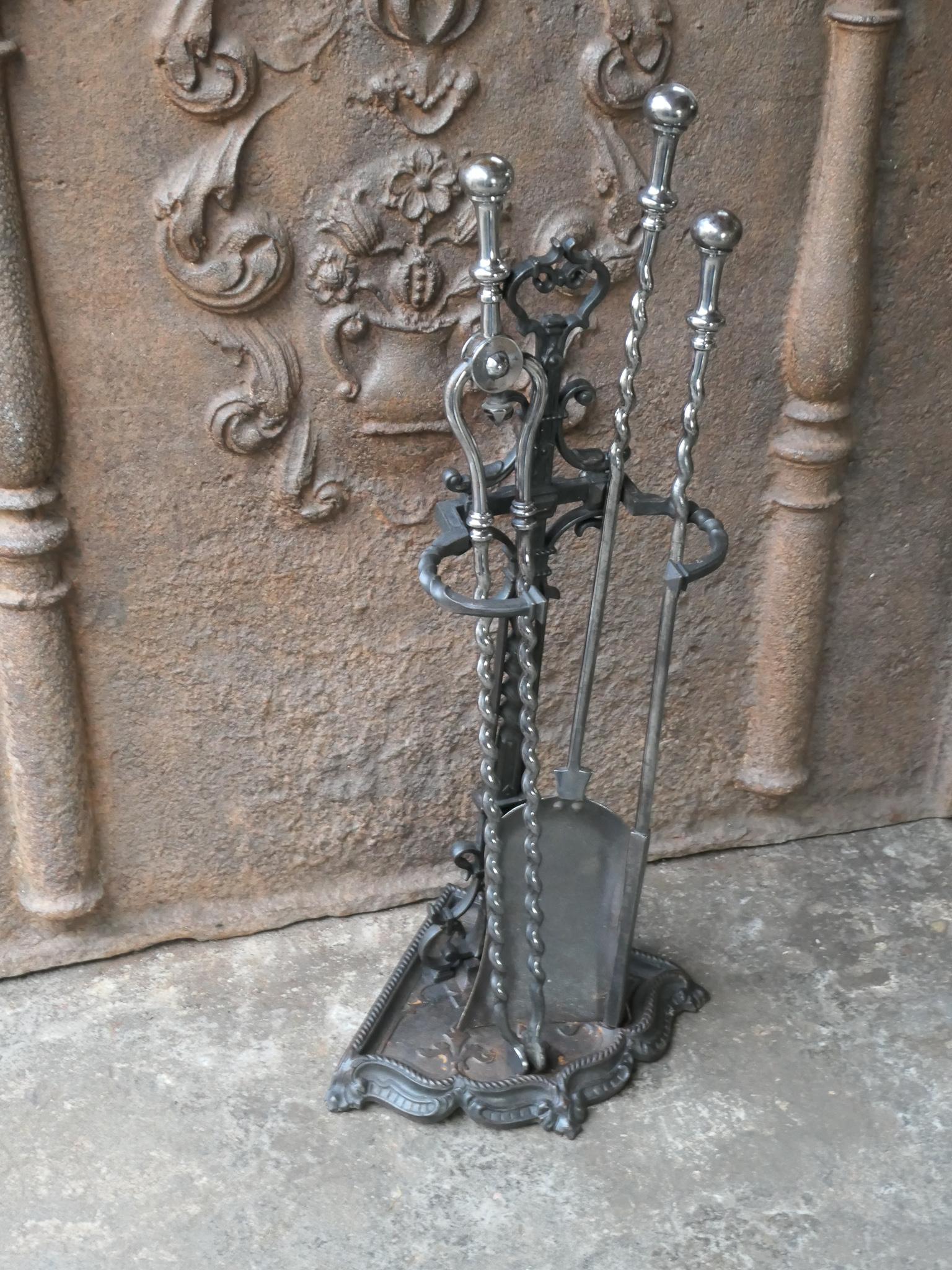 English Polished Steel Victorian Fireside Companion Set, 19th C In Fair Condition For Sale In Amerongen, NL