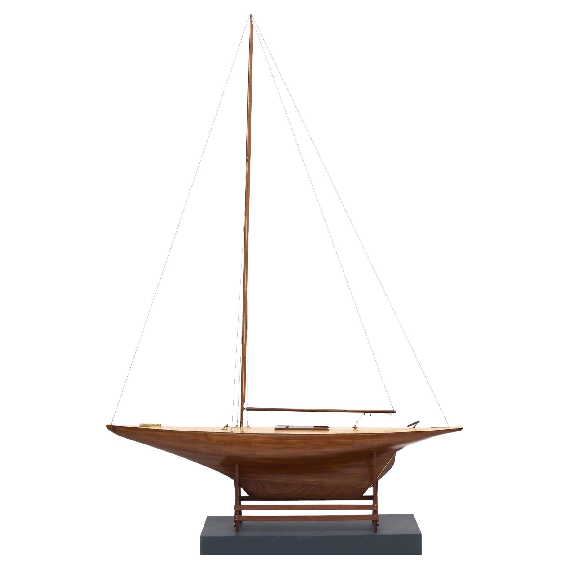 English Pond Yacht Modèle réduit en bois