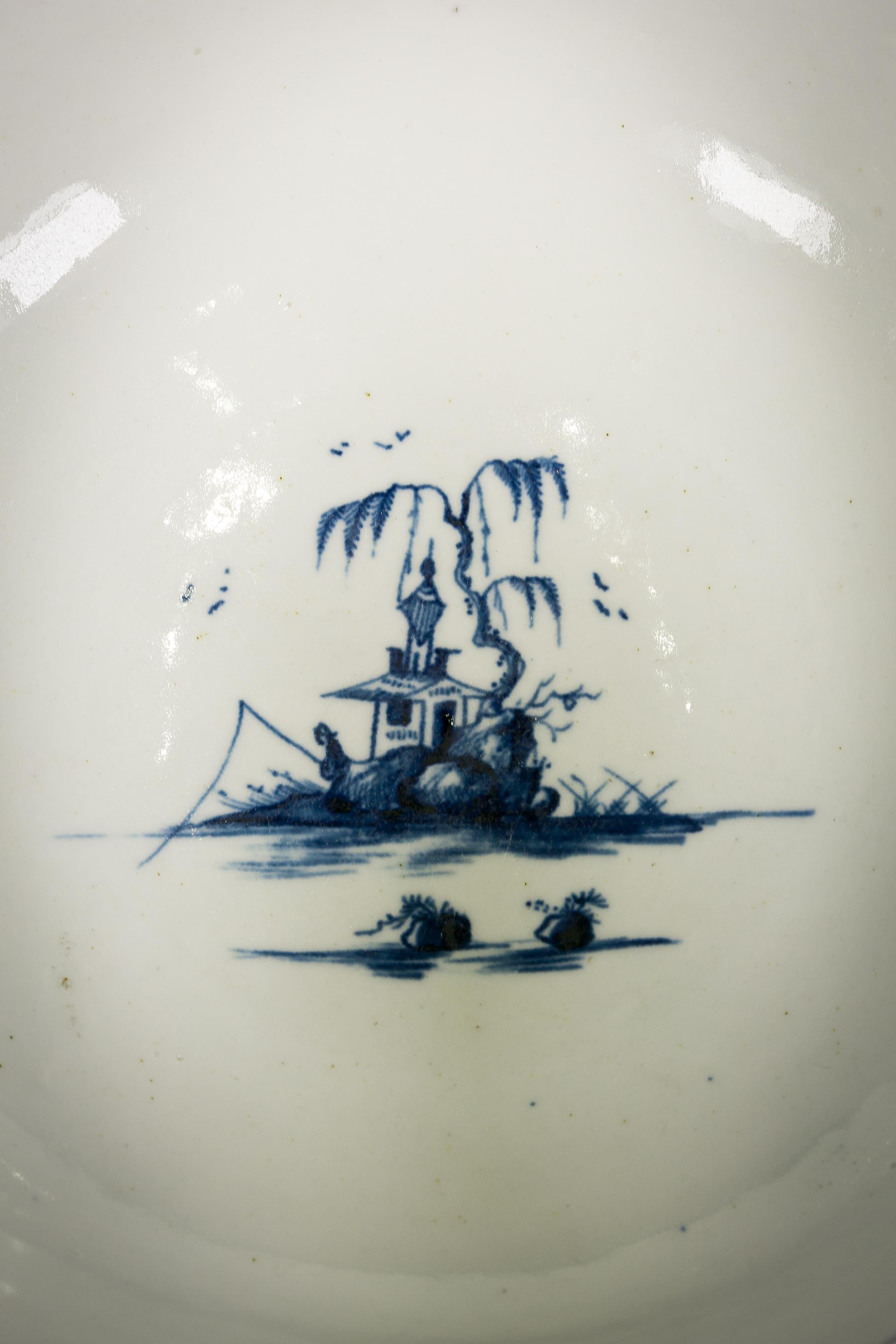 English Porcelain Blue and White Molded Bowl, Worcester, circa 1775 In Good Condition For Sale In New York, NY