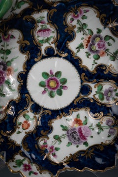 English Porcelain Blue-Scale Leaf-Shaped Dish, Worcester, circa 1770