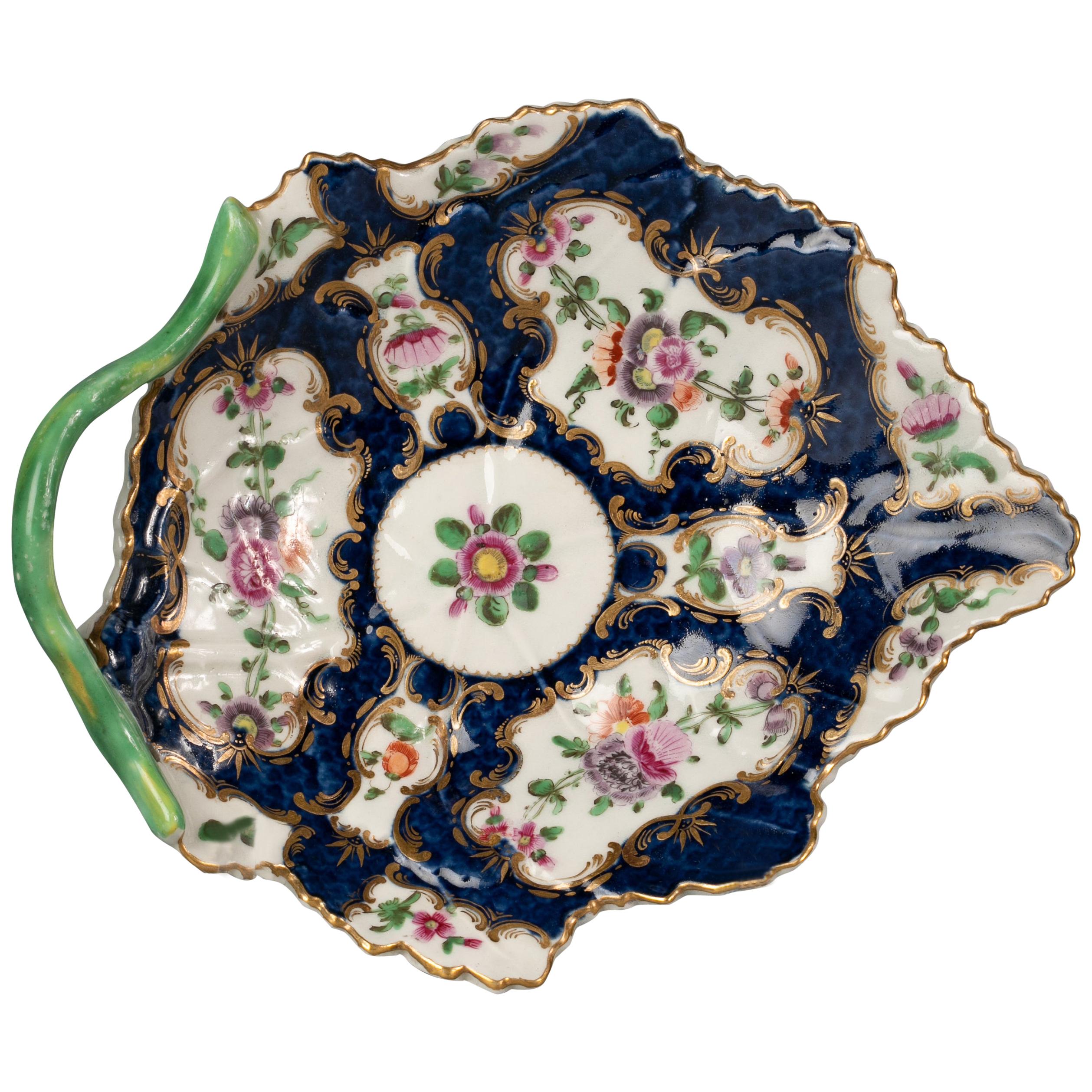 English Porcelain Blue-Scale Leaf-Shaped Dish, Worcester, circa 1770 For Sale