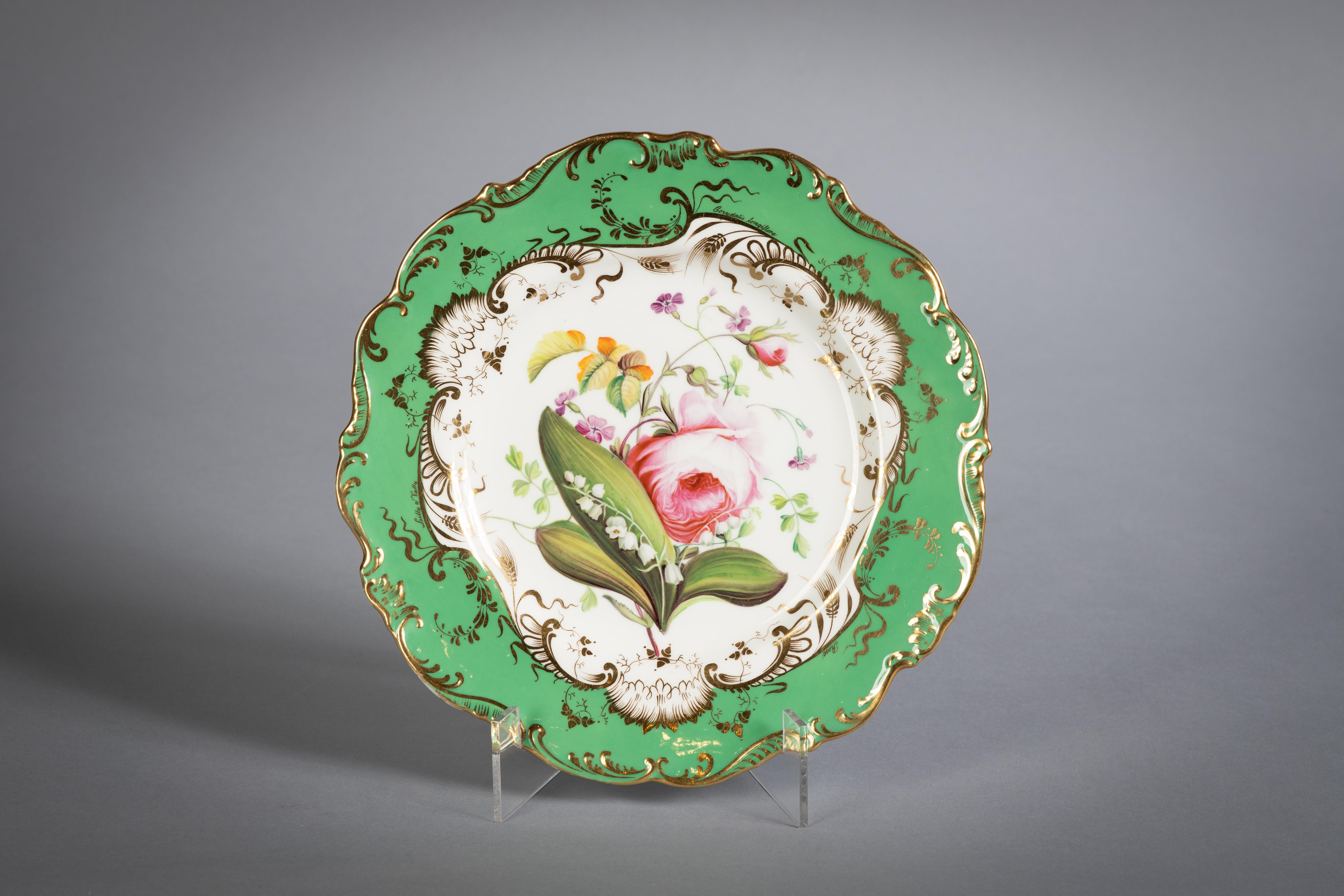 English Porcelain Botanical Dinner Service, Coalport, circa 1840 In Good Condition For Sale In New York, NY