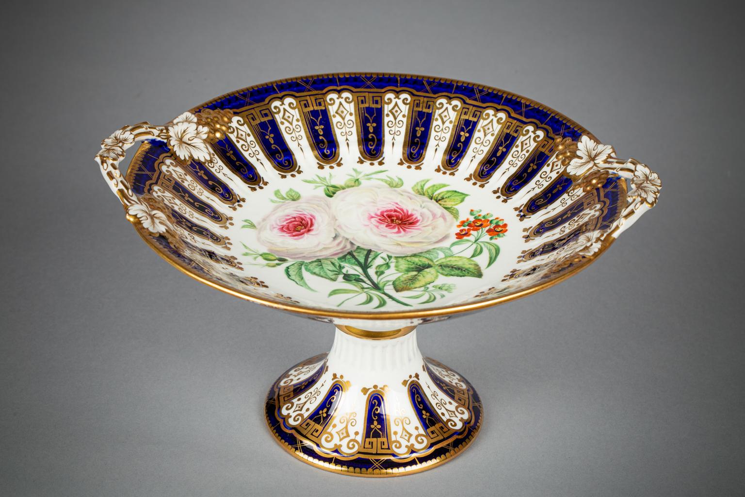 Service à dessert en porcelaine anglaise de couleur cobalt, vers 1830 en vente 3