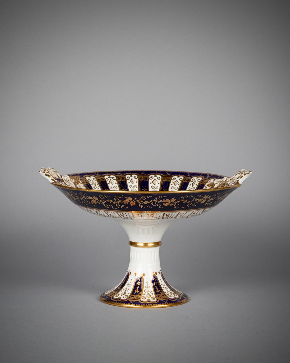 Service à dessert en porcelaine anglaise de couleur cobalt, vers 1830 en vente 4