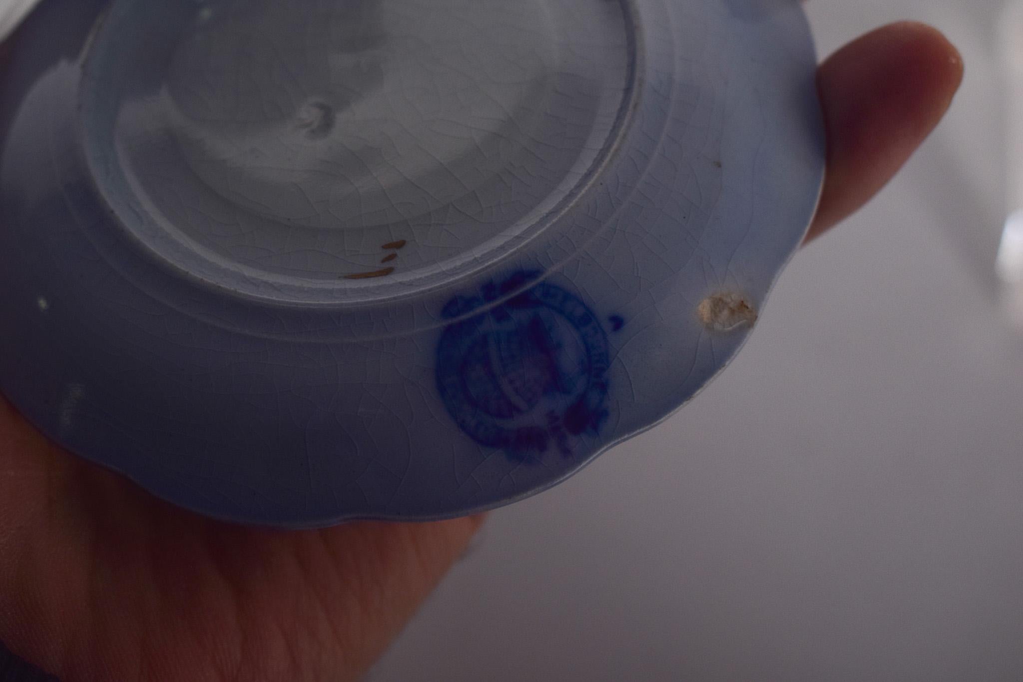 Tasse et soucoupe en porcelaine anglaise Abîmé - En vente à Lisboa, Lisboa