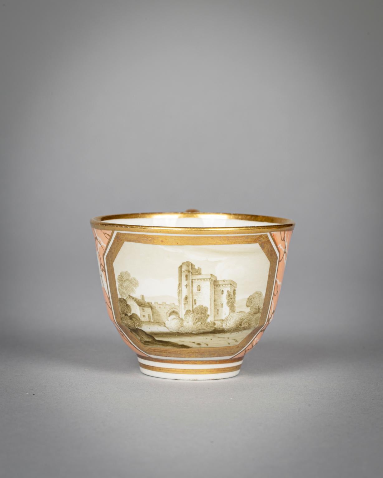 English Porcelain Cup and Saucer, Worcester, circa 1820 For Sale 2