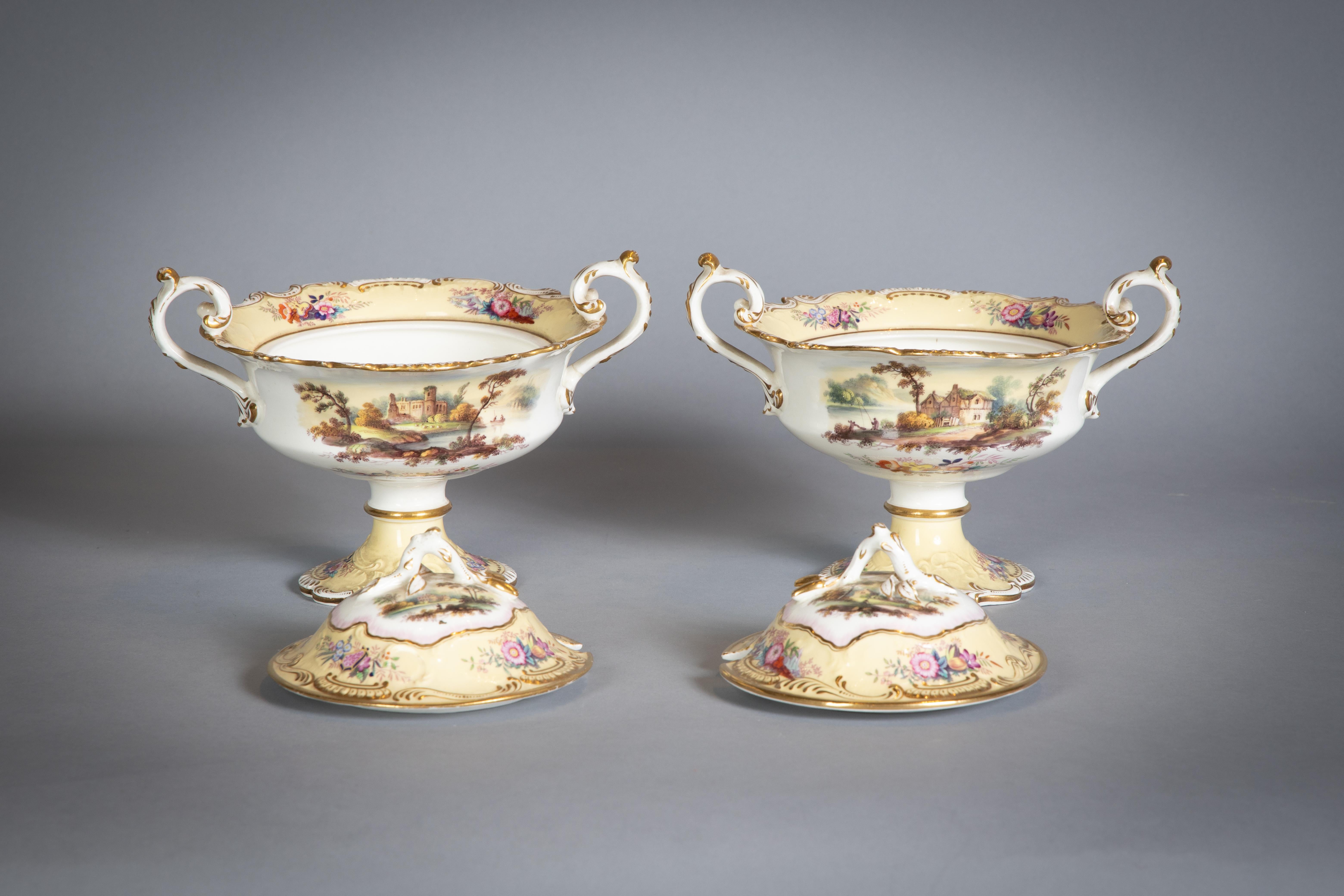 English Porcelain Dessert Service, circa 1820 In Good Condition For Sale In New York, NY