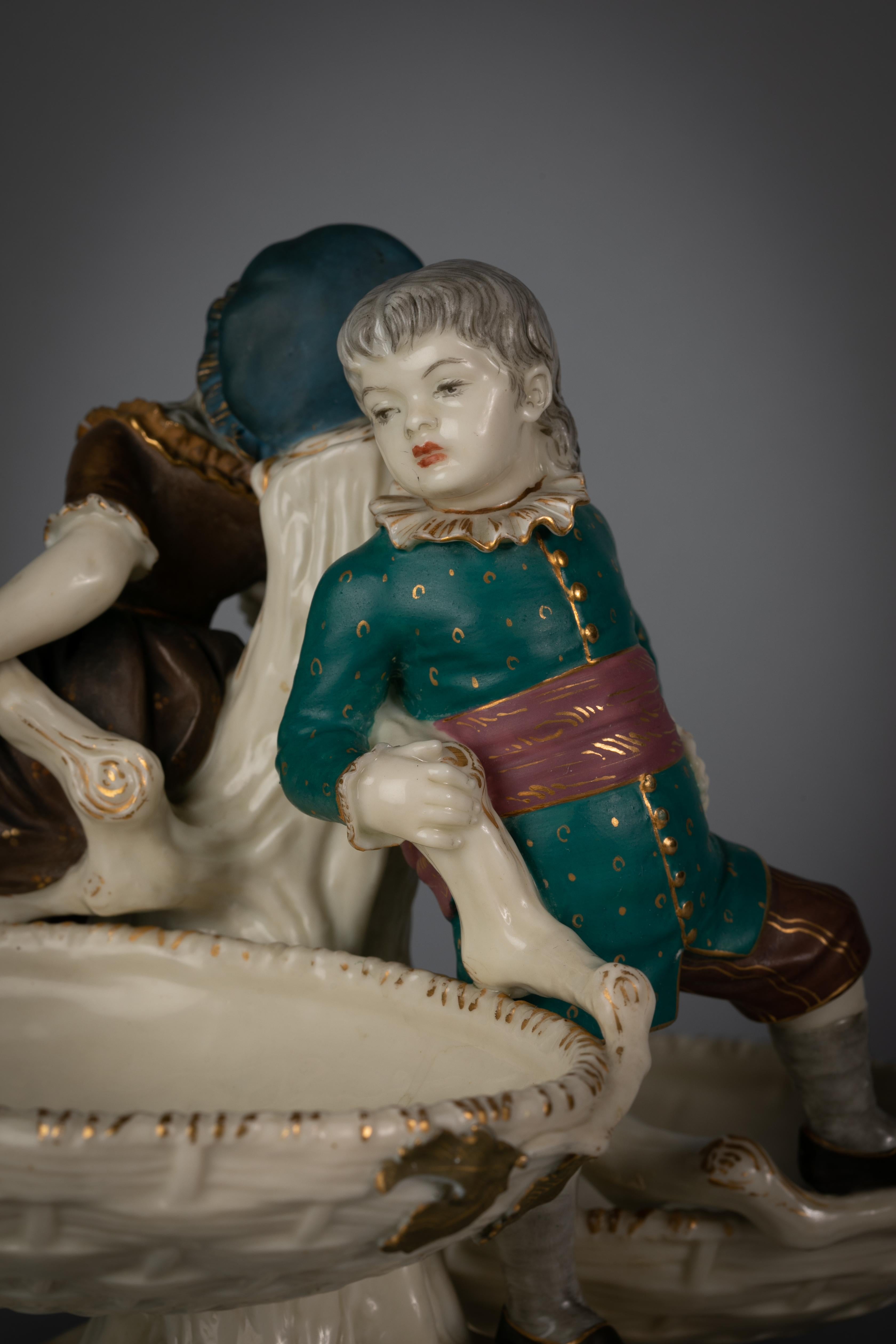 Late 19th Century English Porcelain Figural Double Coupe Centerpiece, Royal Worcester, circa 1890 For Sale