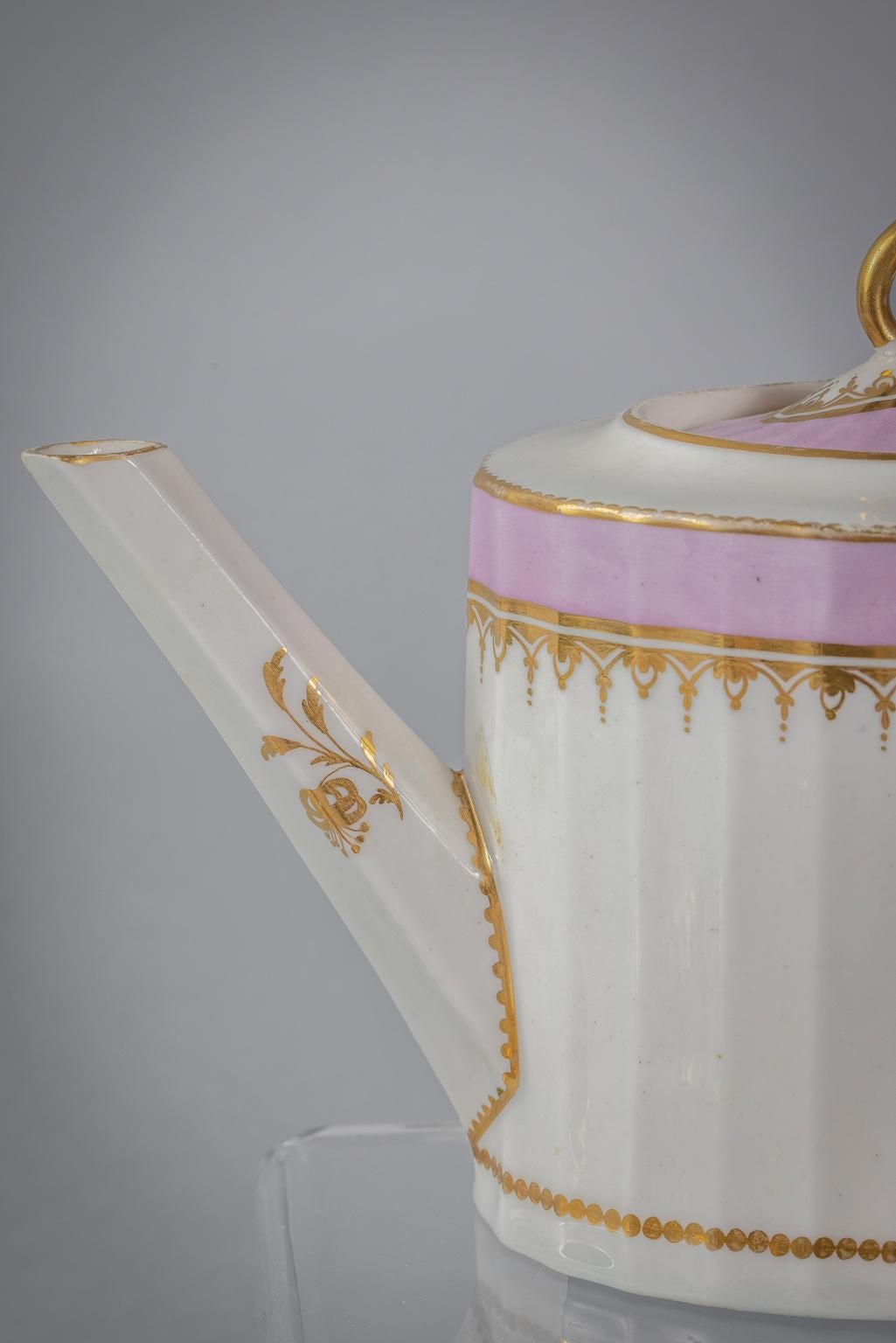 English Porcelain Fluted Pink-Ground Tea Service, circa 1790 For Sale 1