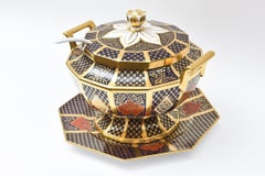 English Porcelain Imari Pattern Tureen with Underplate, Vibrantly Painted
