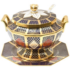 English Porcelain Imari Pattern Tureen with Underplate, Vibrantly Painted