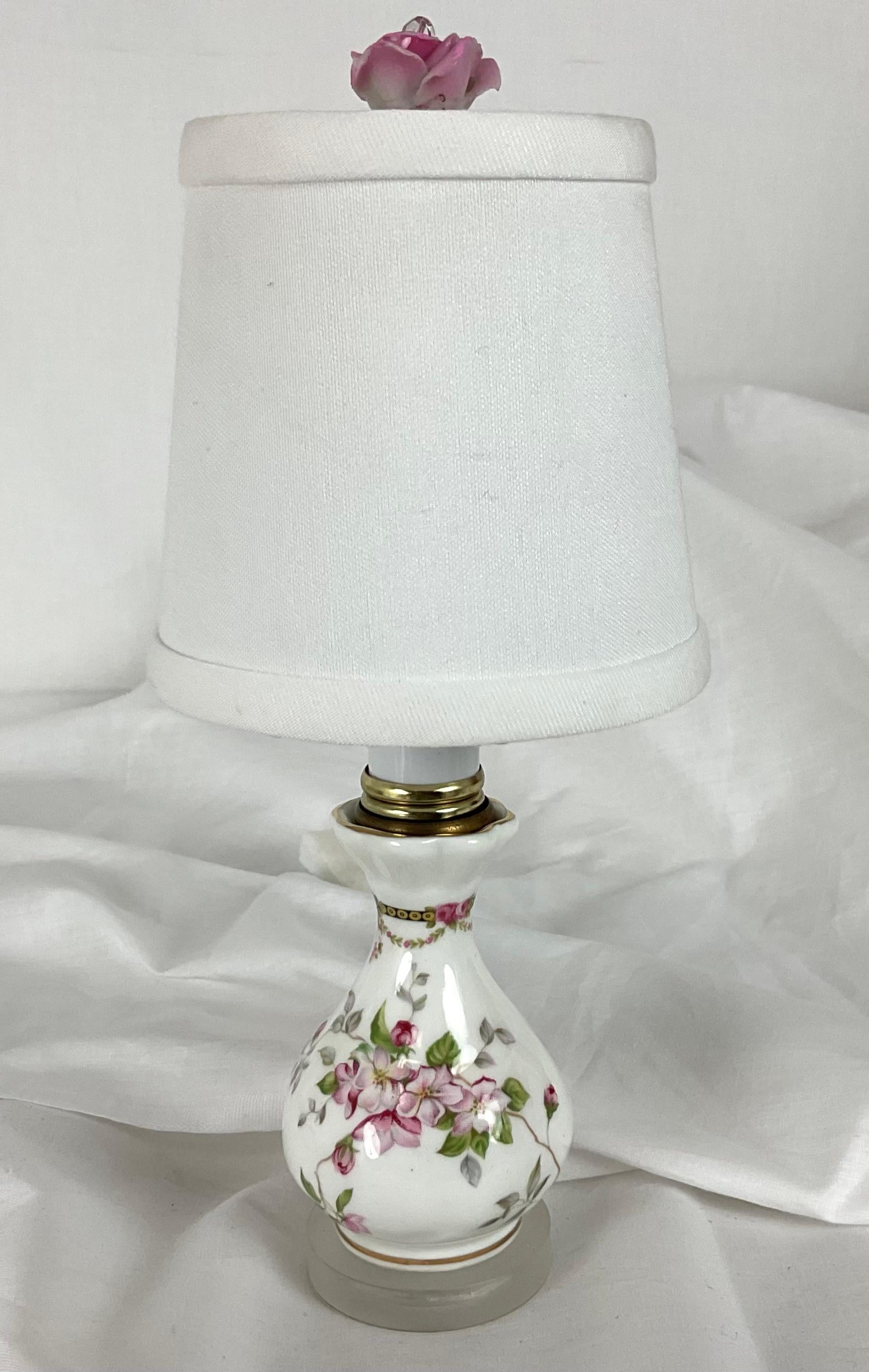English Porcelain Mini Lamp For Sale 1