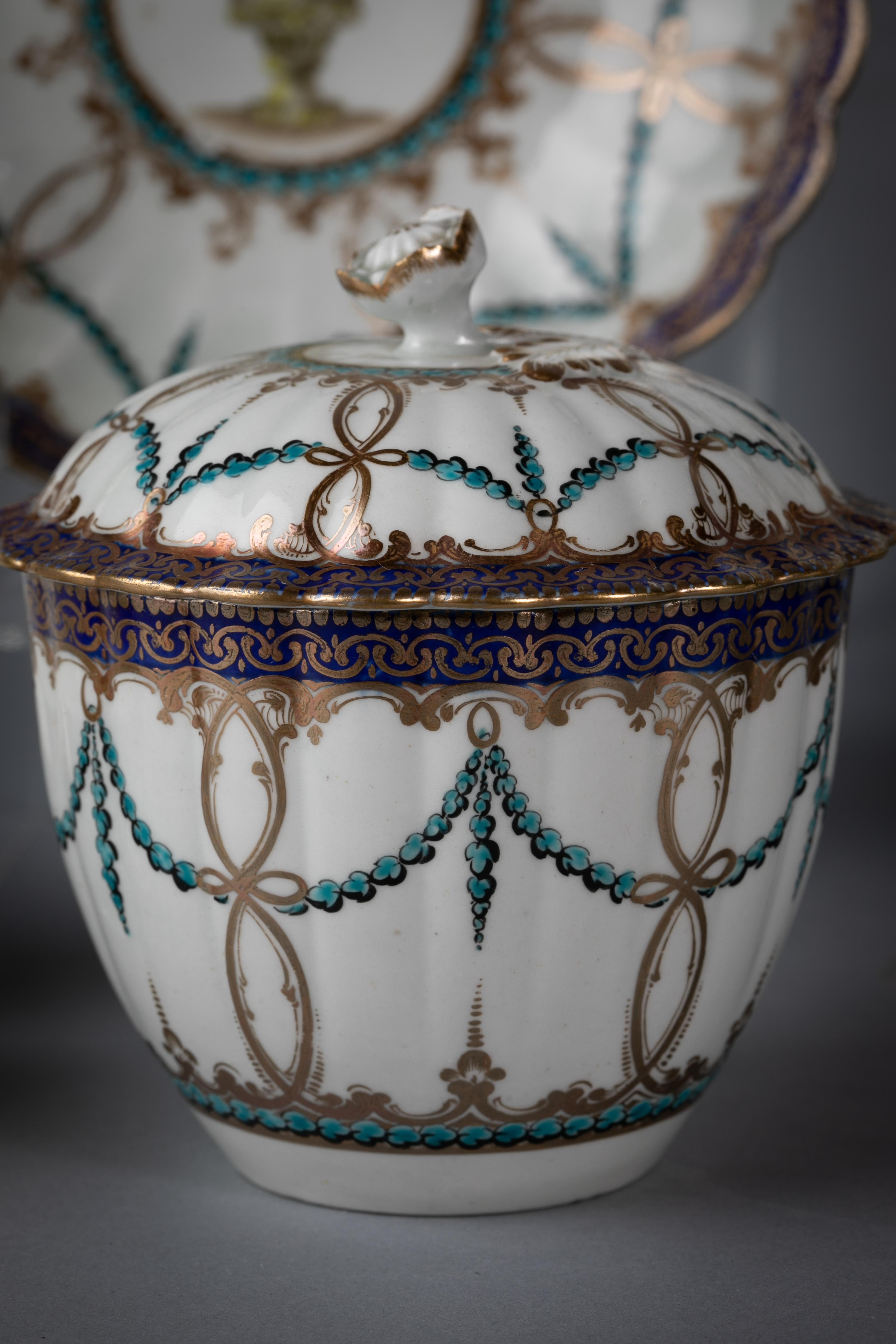 Late 18th Century English Porcelain Part Set Tea Service, Worcester, circa 1770 For Sale