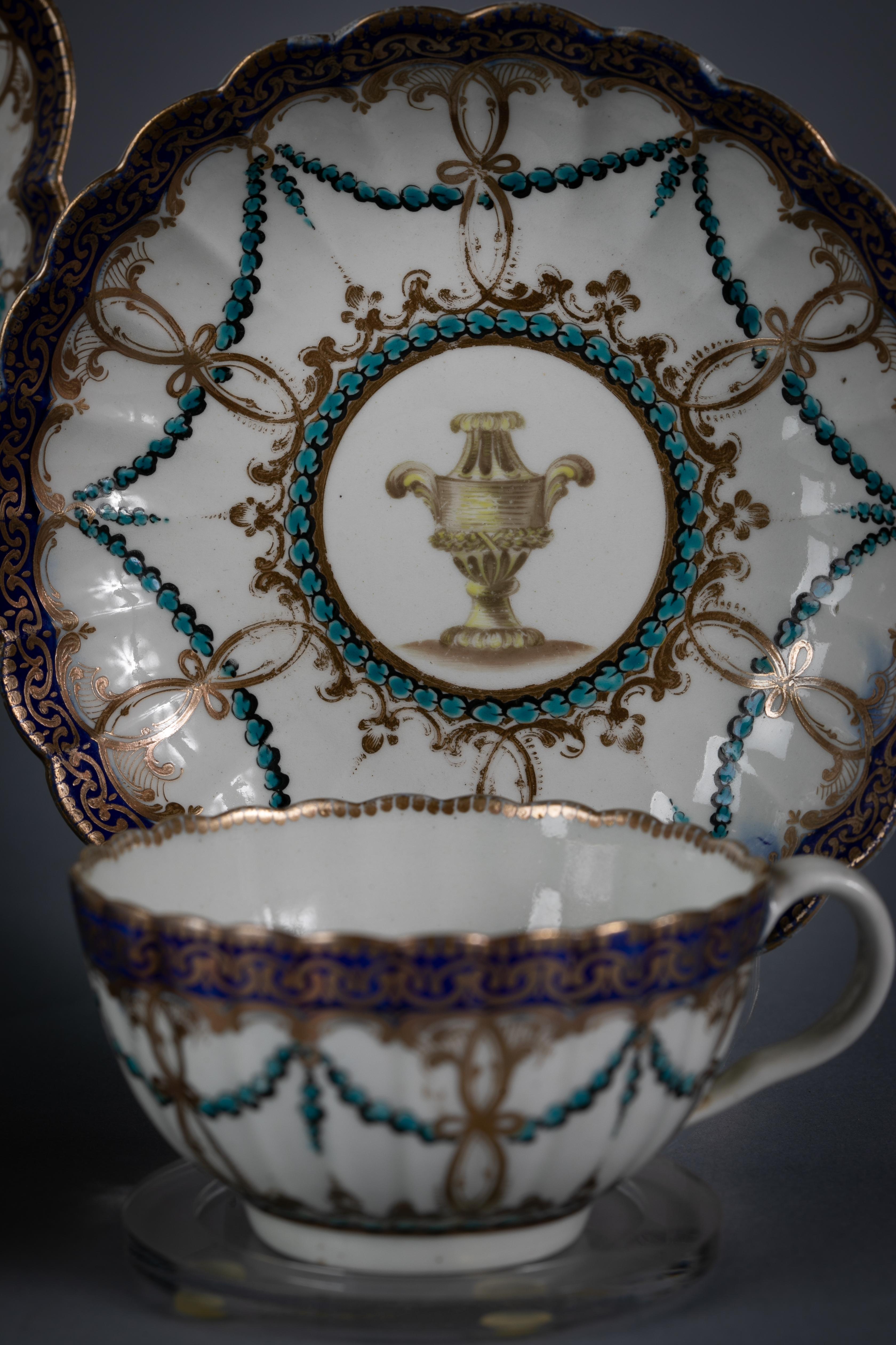 English Porcelain Part Set Tea Service, Worcester, circa 1770 For Sale 1