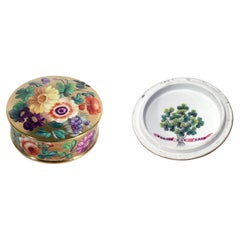 English Porcelain Patch Box with Irish References, ""Forget Not Erin" Motto