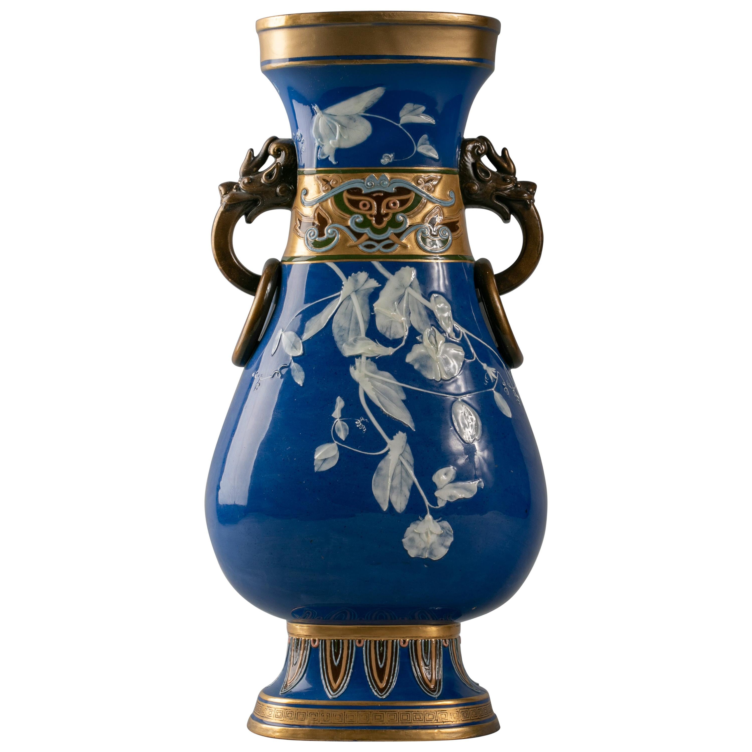 Vase aus Porzellan mit Pate-Sur-Pate-Muster, Mintons, um 1900