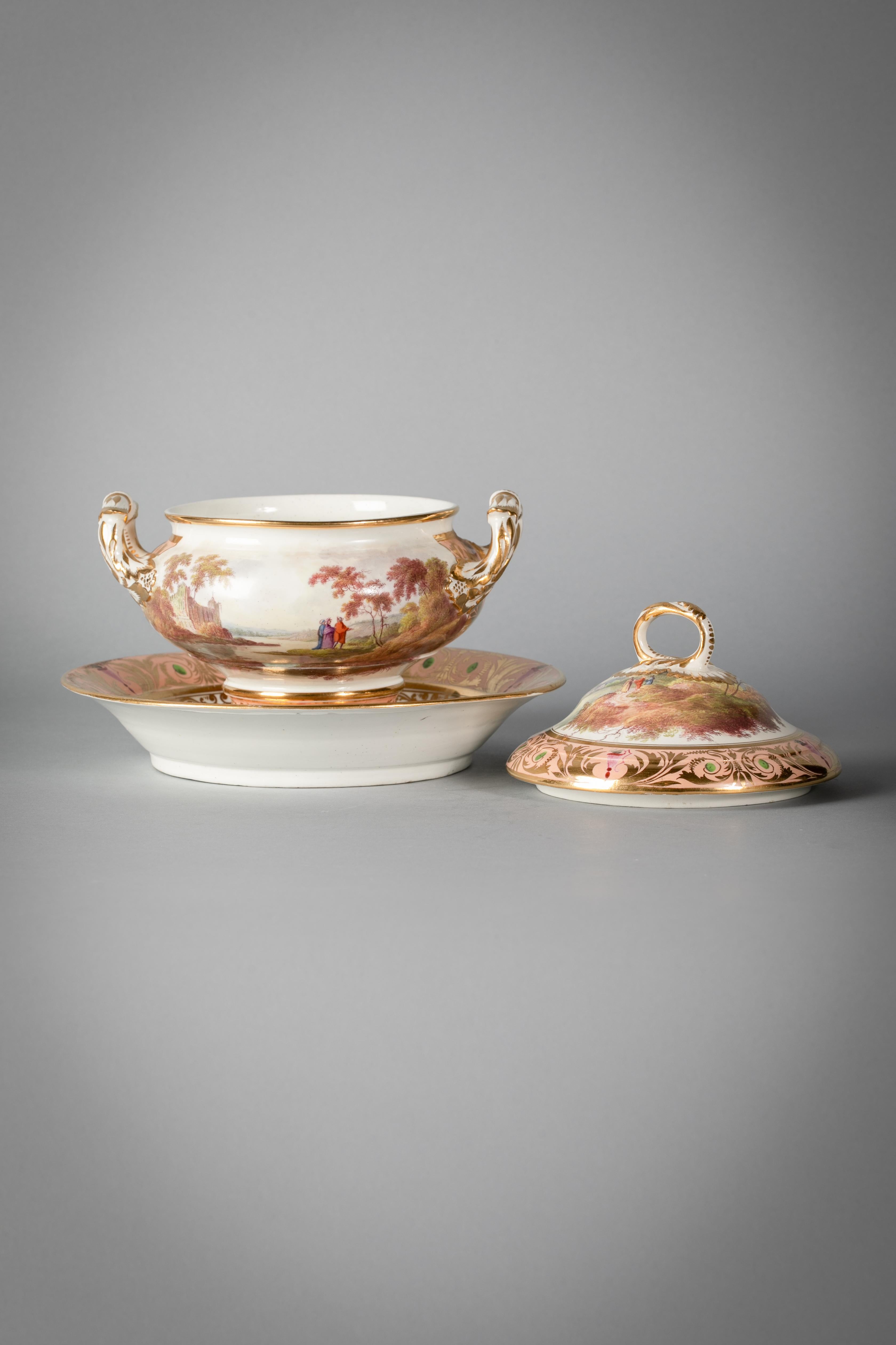 Servicio de postre de porcelana inglesa con fondo de melocotón, Derby, hacia 1820 en venta 10