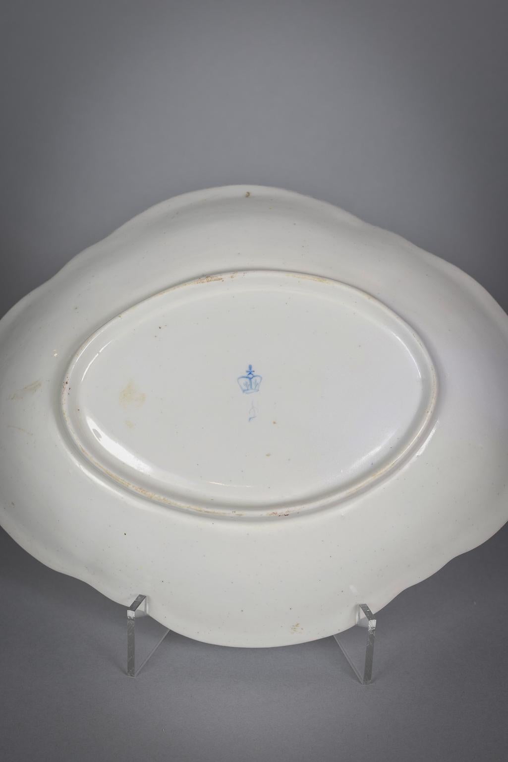 English Porcelain Sauce Tureen, Cover, Ladle and Dish, Derby, circa 1790 For Sale 2