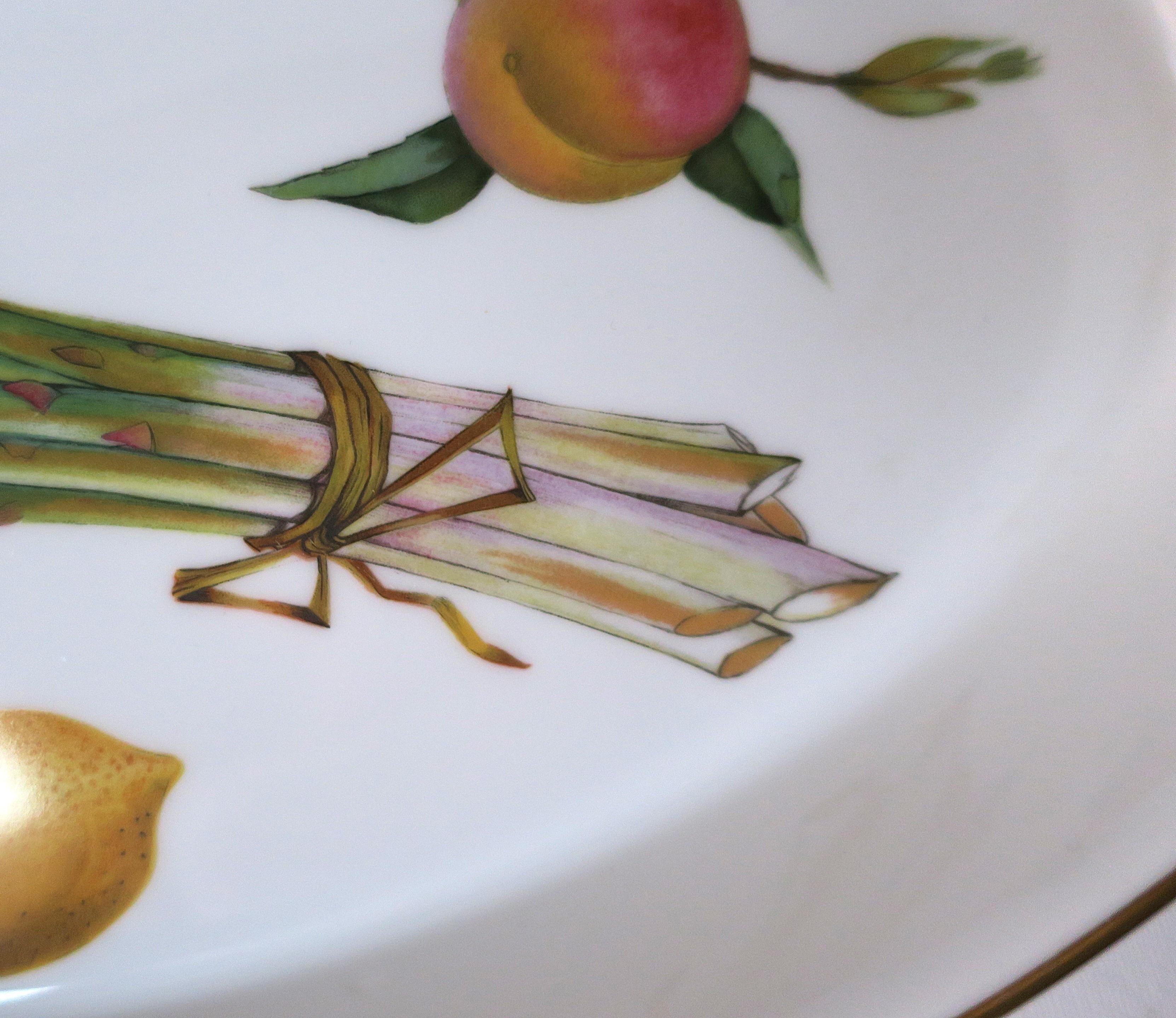 English Porcelain Serving Bowl Fruits and Vegetables For Sale 1