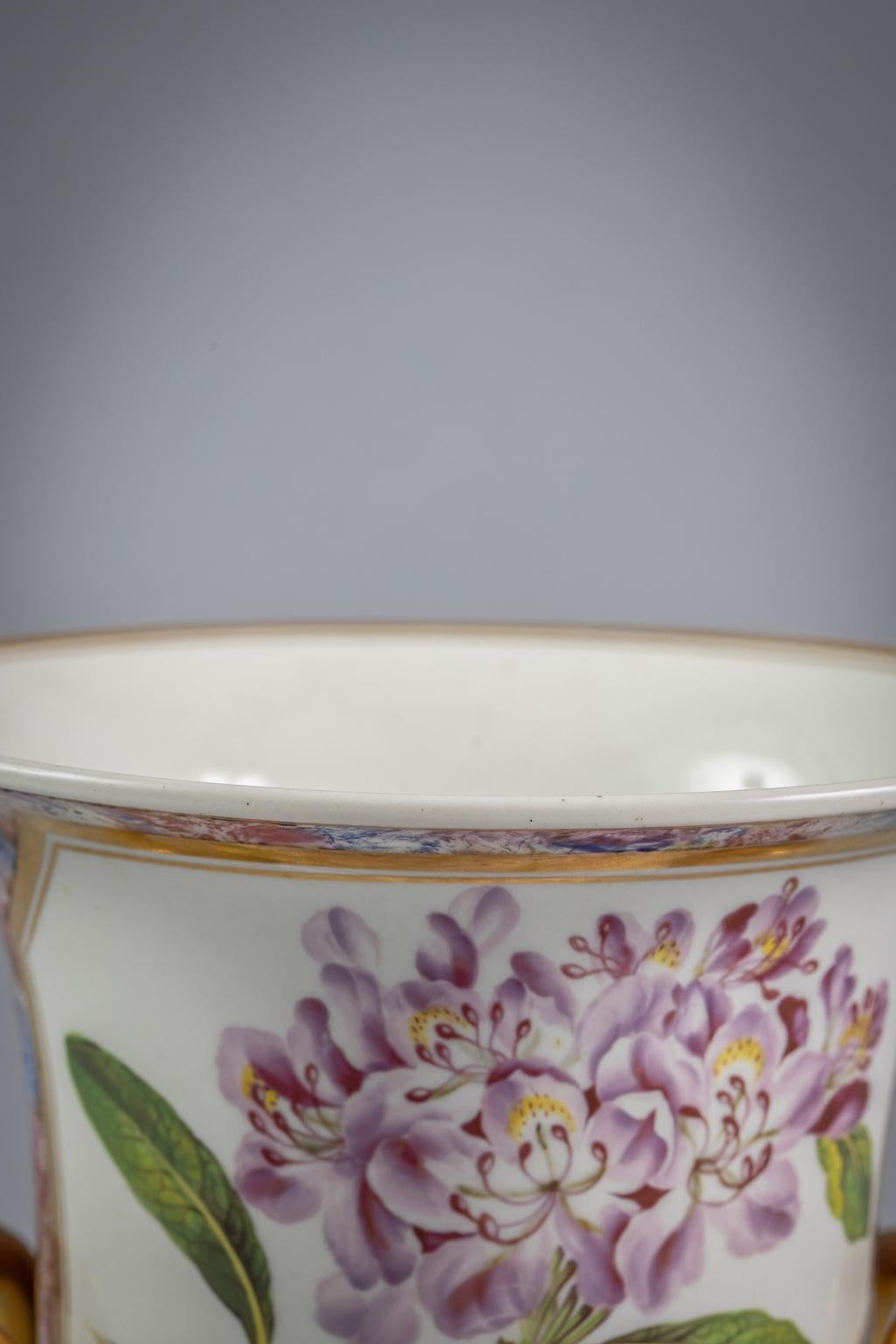 Inizio XIX secolo Vaso a due manici in porcellana inglese marmorizzata, 1810 circa in vendita