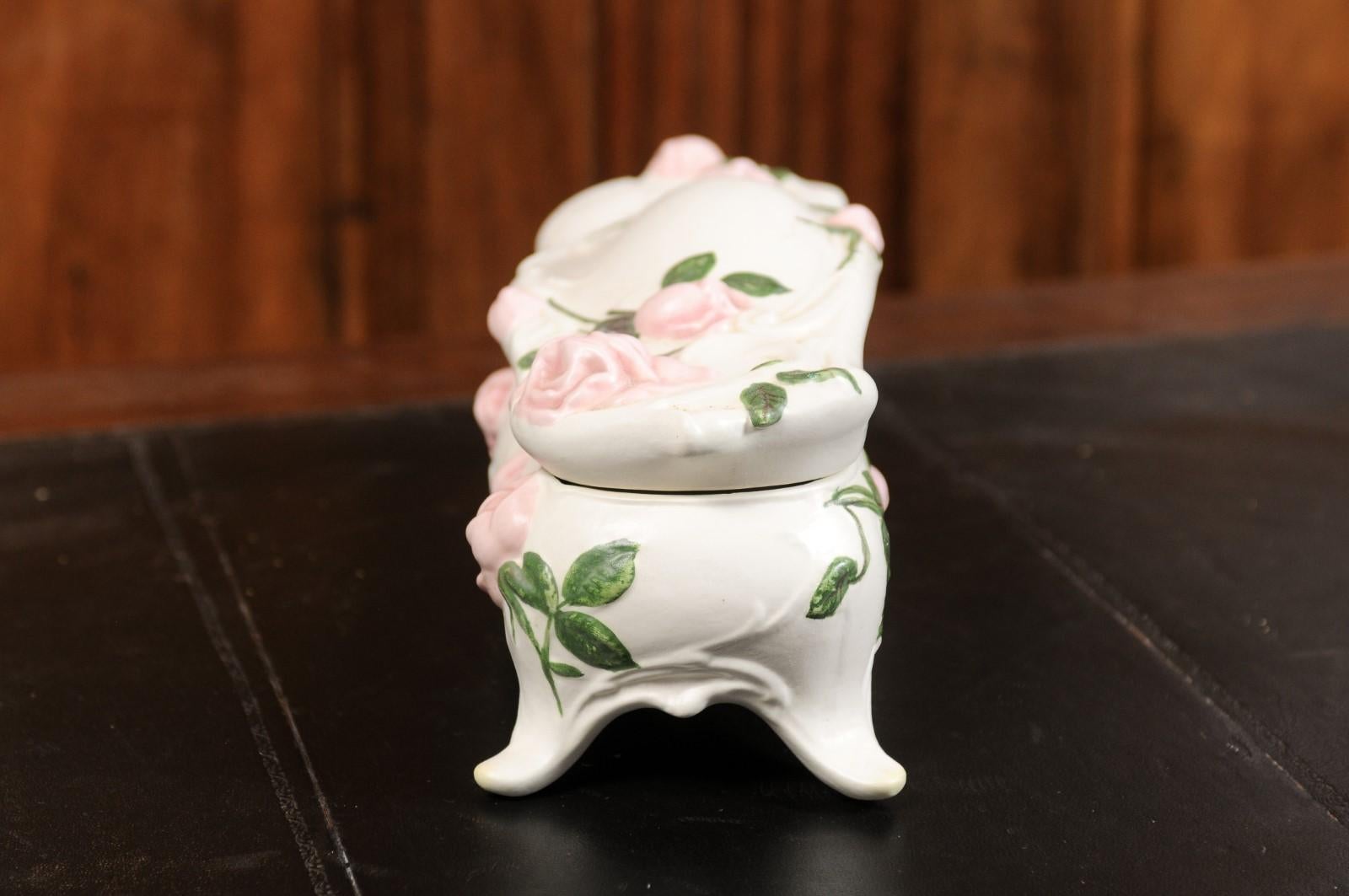 20th Century English Porcelain Vanity Lidded Box with Pink Painted Roses and Scrolling Feet