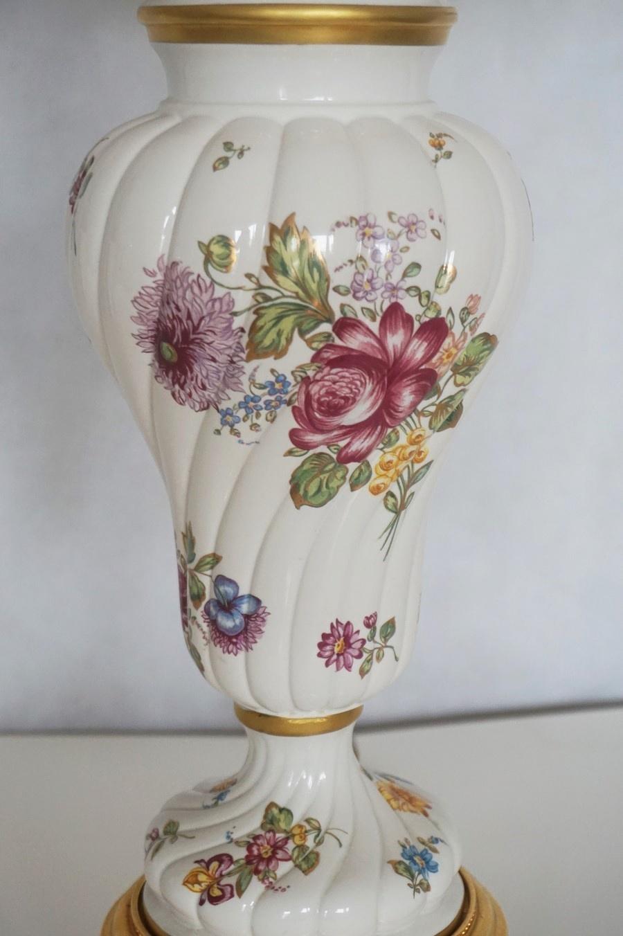 Hand-Painted English Porcelain Vase Table Lamp by Louis Nichole, 1999 For Sale