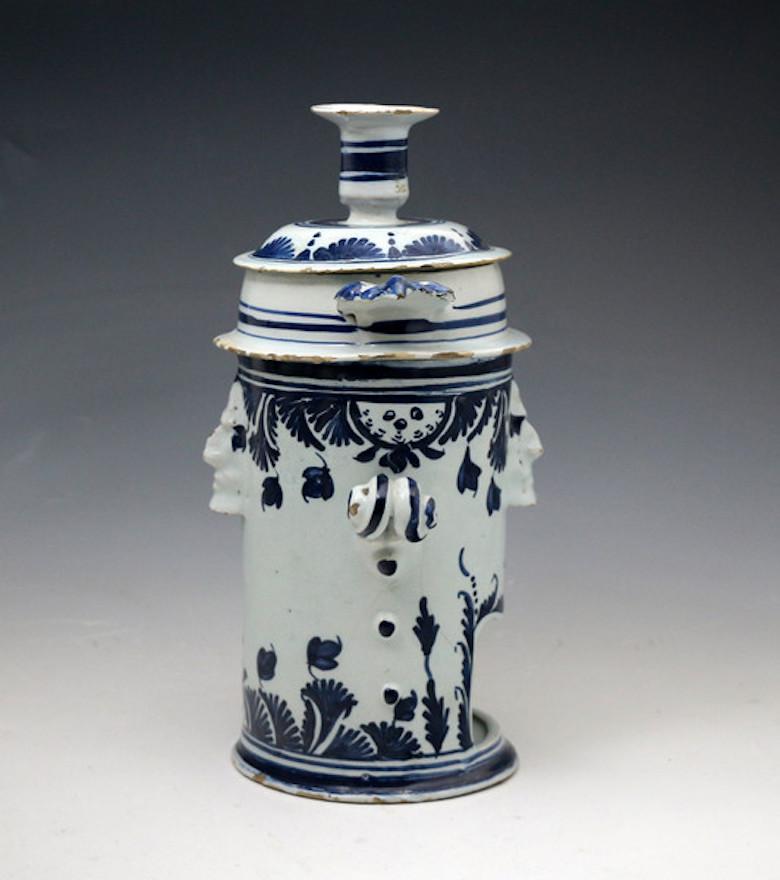 English Pottery Delftware Food Warmer, Mid-18th Century, London In Good Condition For Sale In Woodstock, OXFORDSHIRE