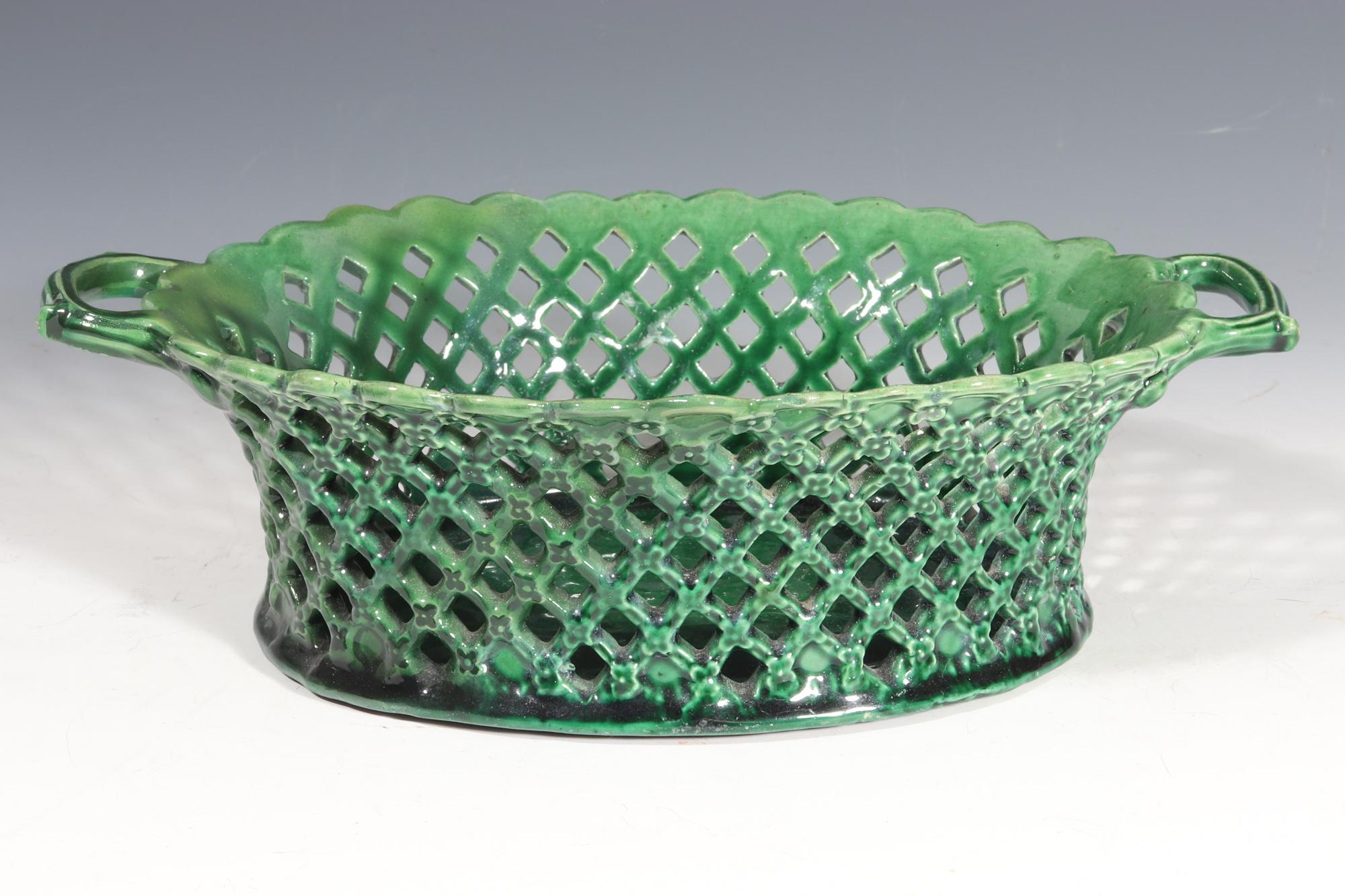 English Pottery Green-Glazed Openwork Basket and Stand For Sale 1
