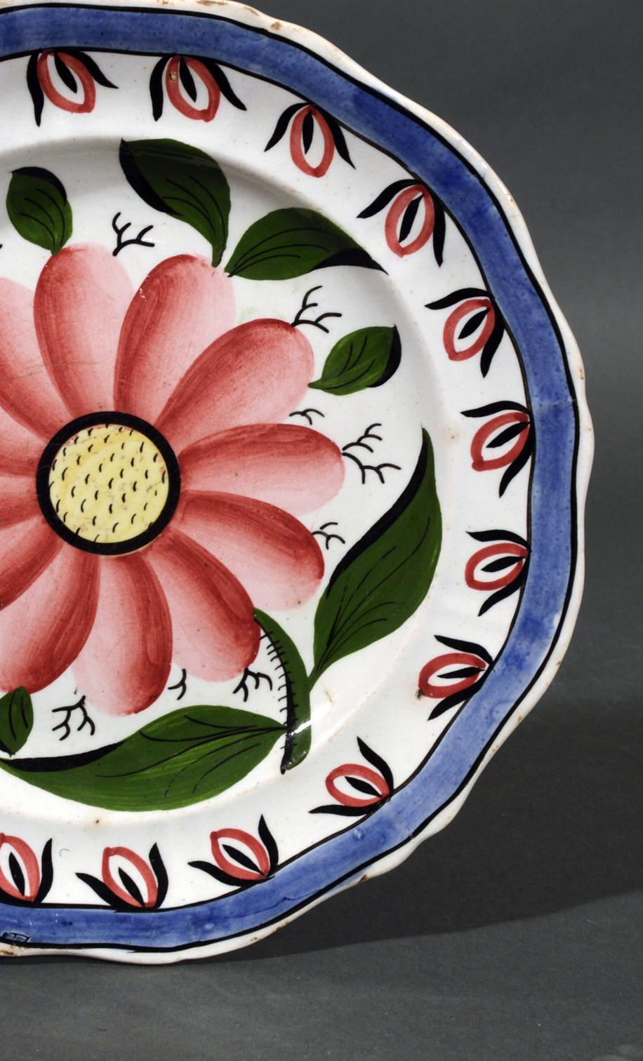 Assiettes botaniques en céramique perlée d'Angleterre, vers 1840 en vente 1