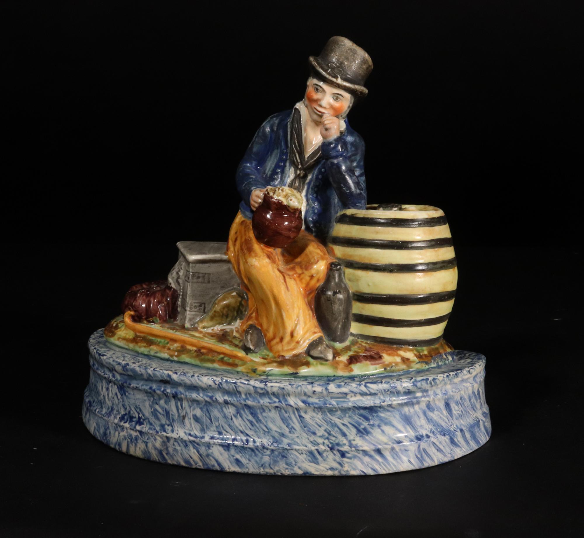 Figures de marins en poterie perlée anglaise Bon état - En vente à Downingtown, PA