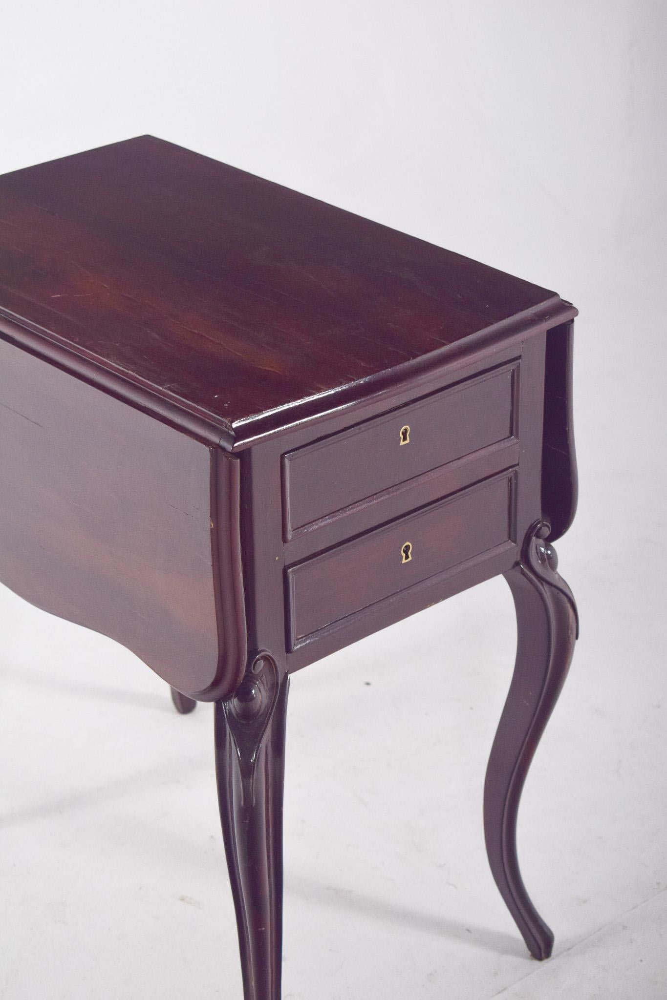 Anglais English Potty Table with Flaps en vente